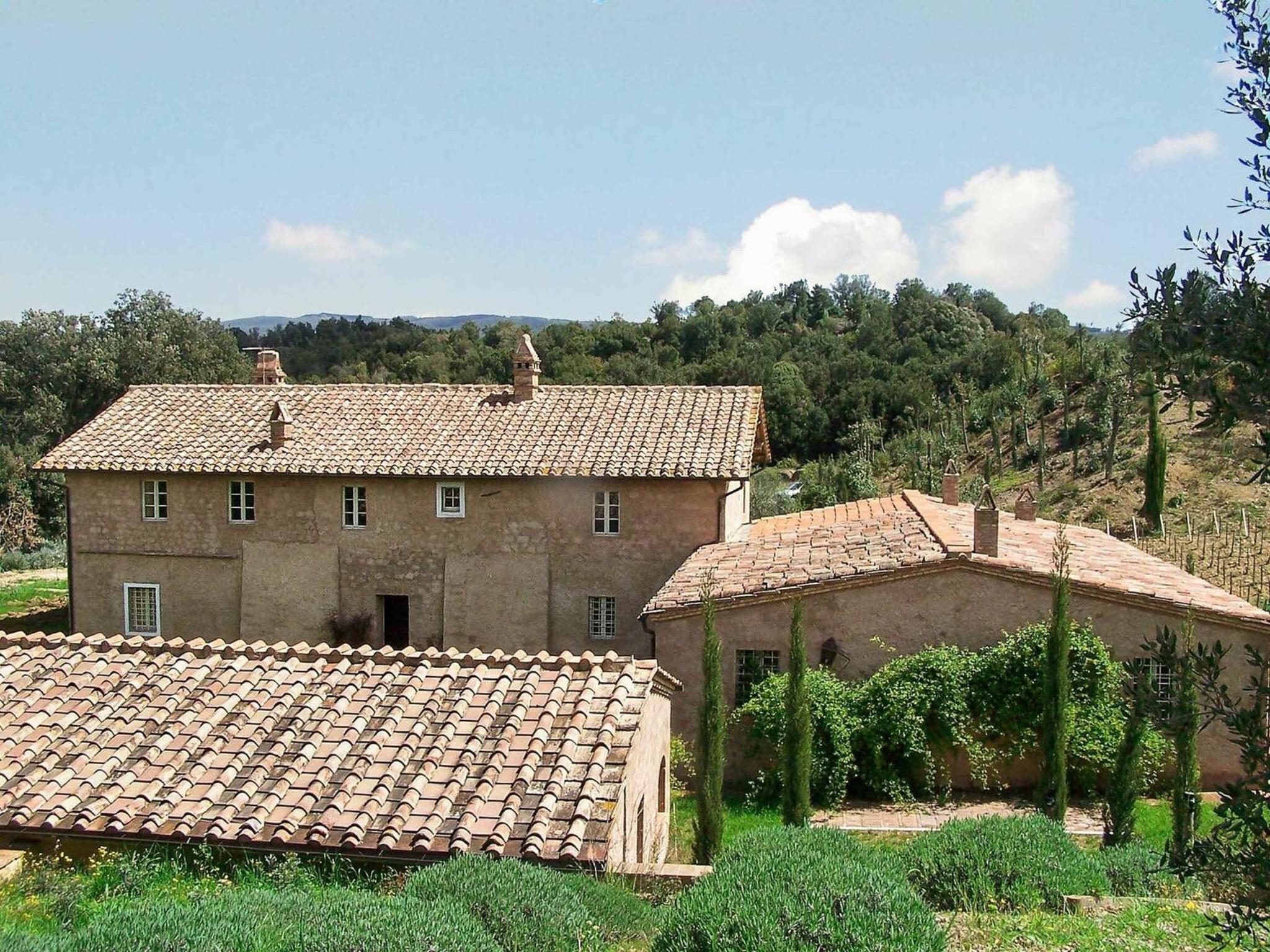 Lavacchio 16 by Salogi Villas view 4