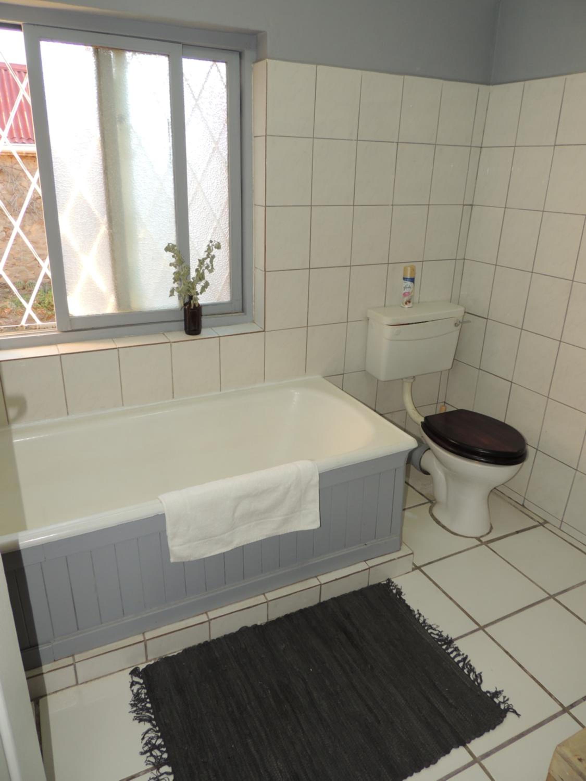 Photo 33
