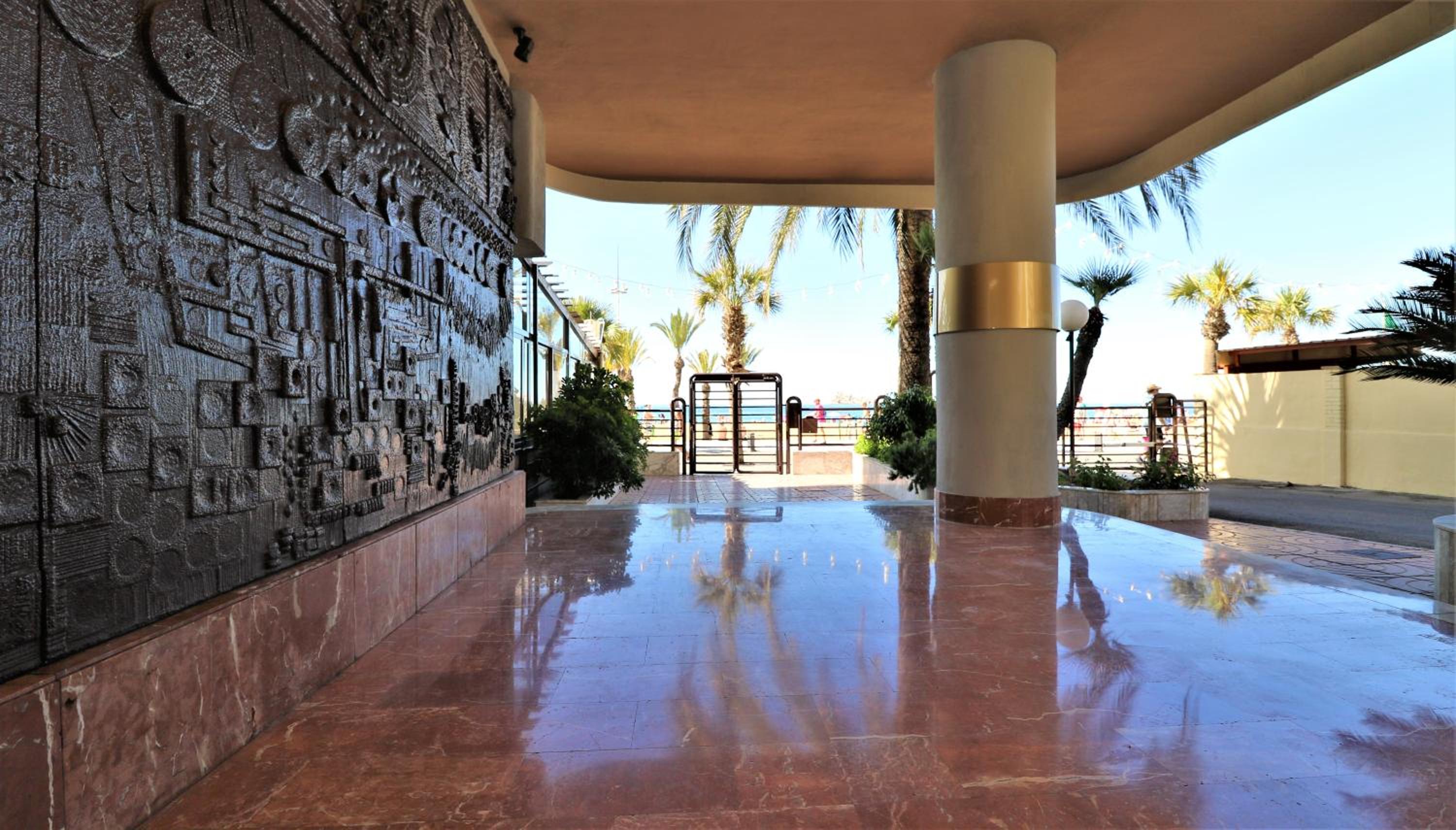 Las Arenas 1-C Apartment Levante Beach view 5