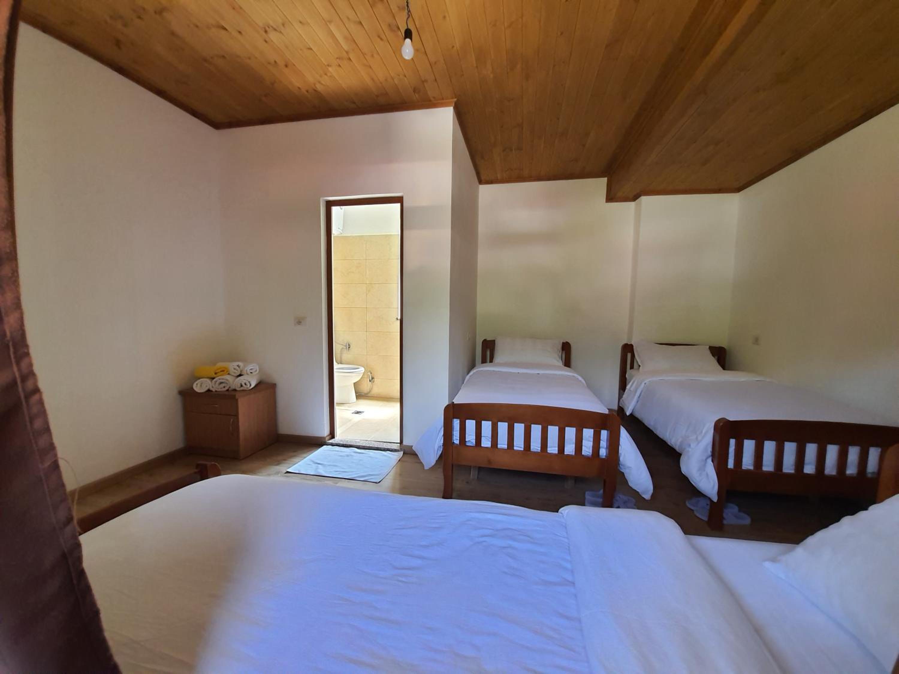 Guest House Flodisa