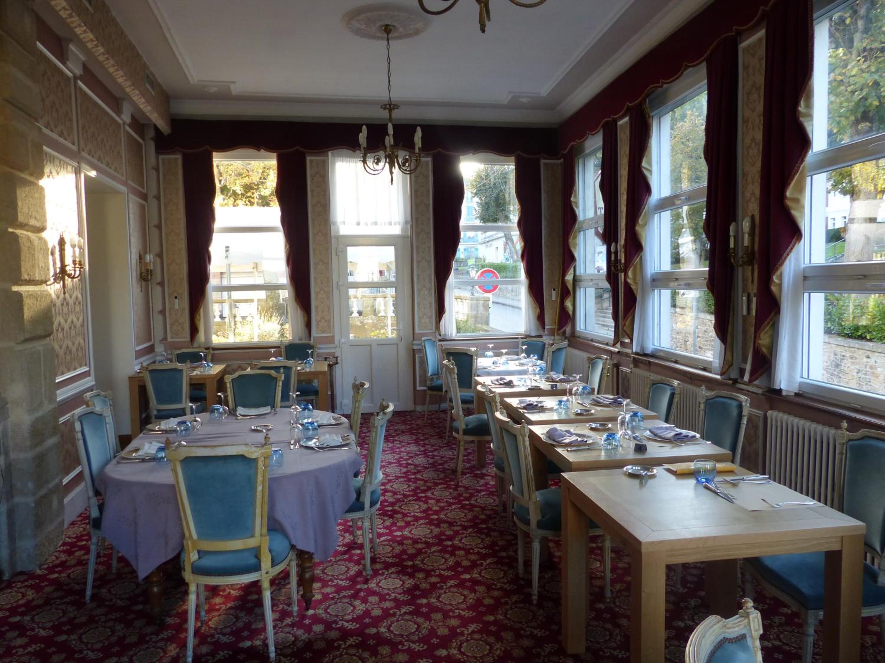 restaurant