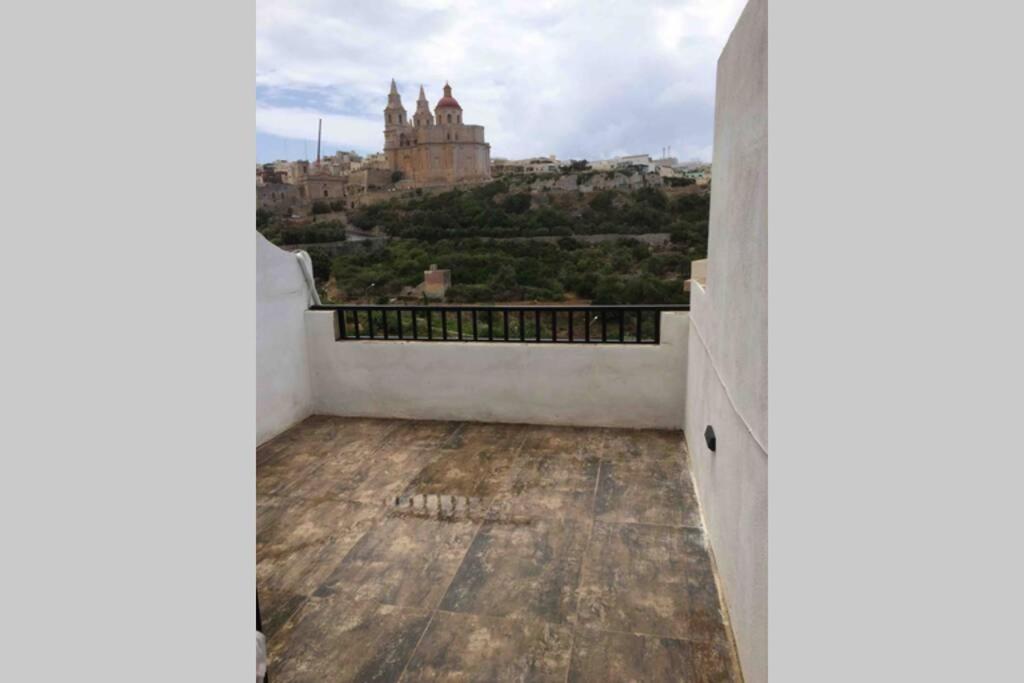 Mellieha Luxury Penthouse with sea & country views view 2