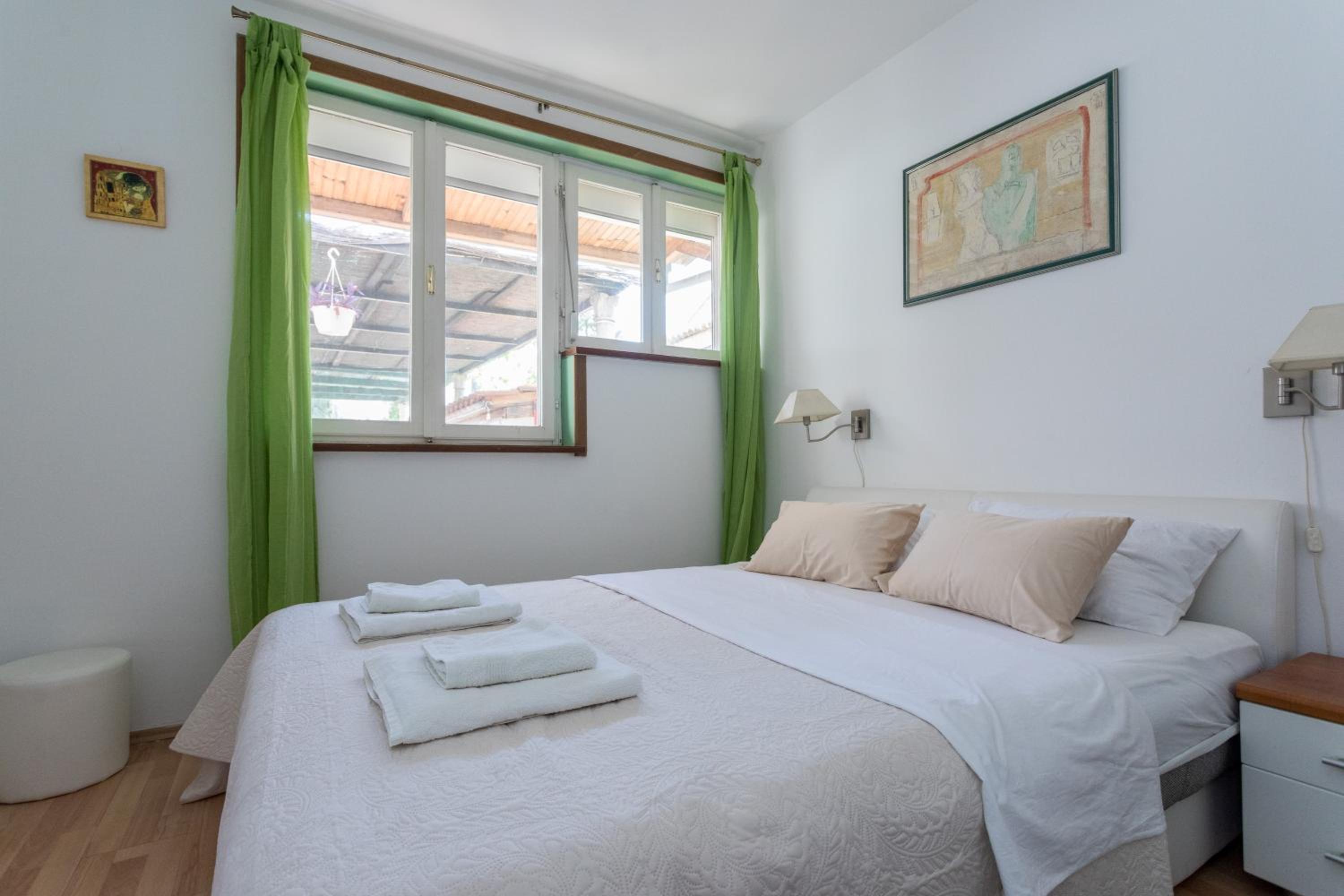 Best Apartment Roxy
