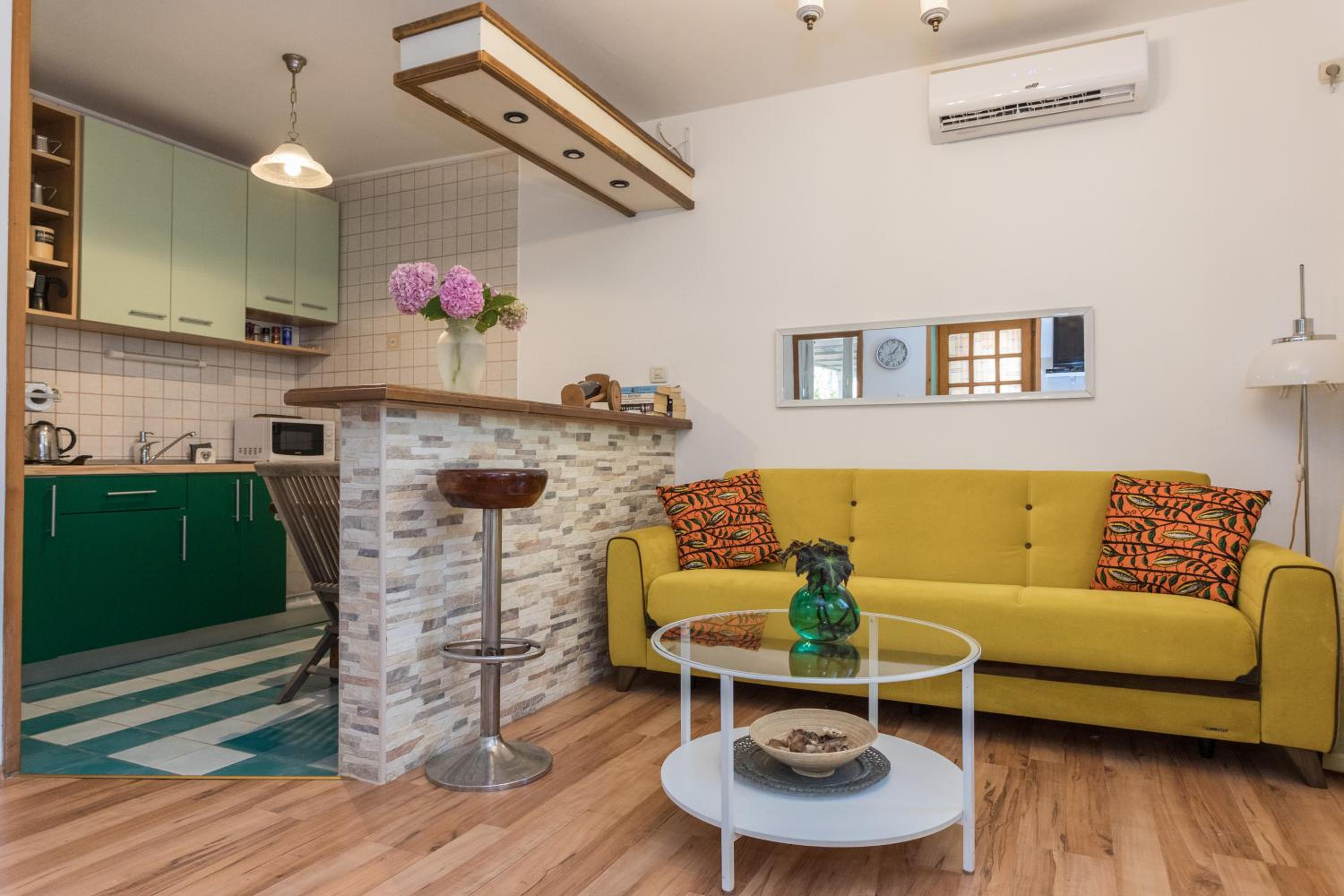 Best Apartment Roxy