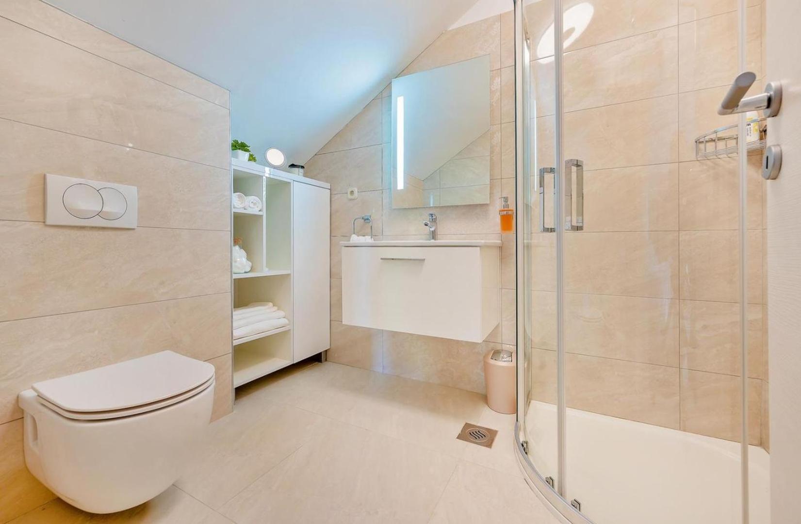 Luxury Villa Castello di Pietra Brač with Heated Pool near Pučišća view 2