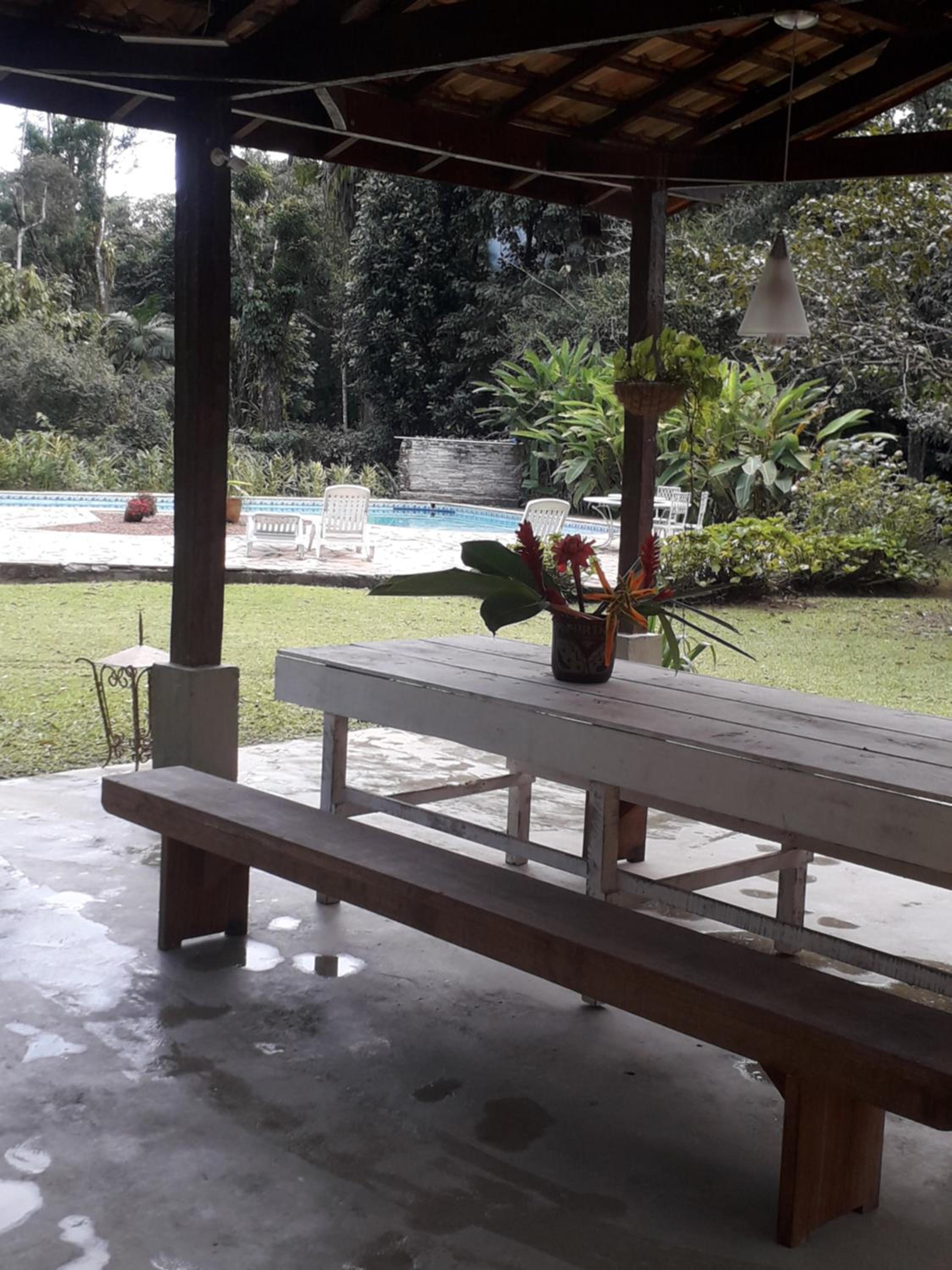 Casa Linda - Piscina Ampla - Jacuzzi - Imenso Jardim