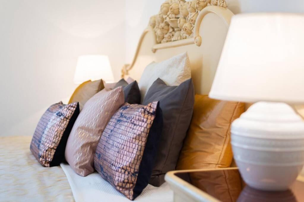ROSE APARTMENTS / ROMANTIC & COZY / CITY CENTER