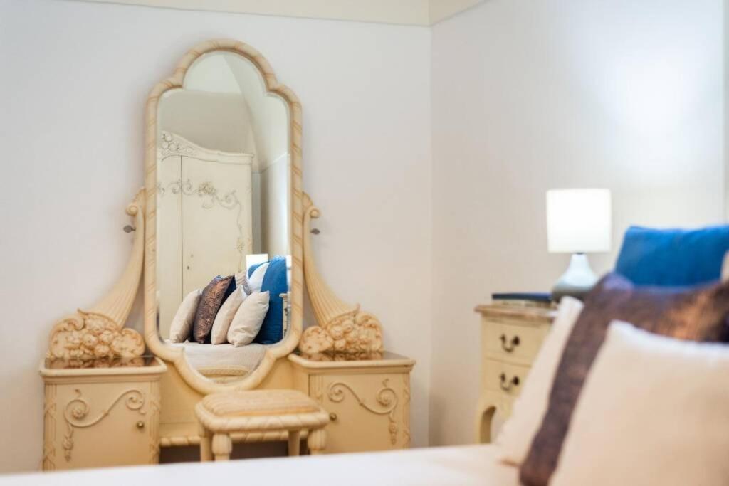 ROSE APARTMENTS / ROMANTIC & COZY / CITY CENTER
