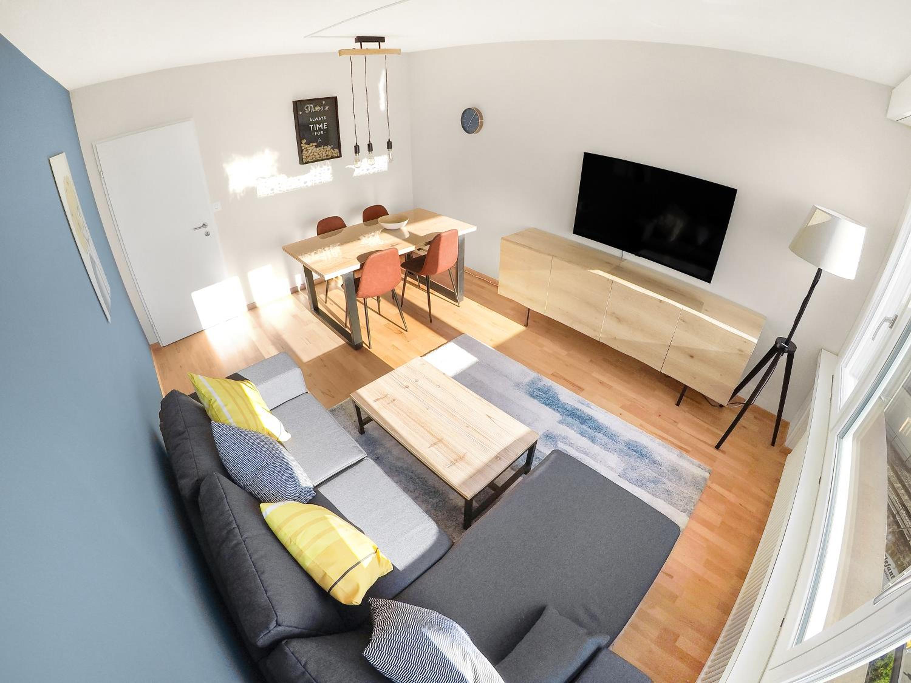 ARISER - Zug Lake View Business Apartment view 3