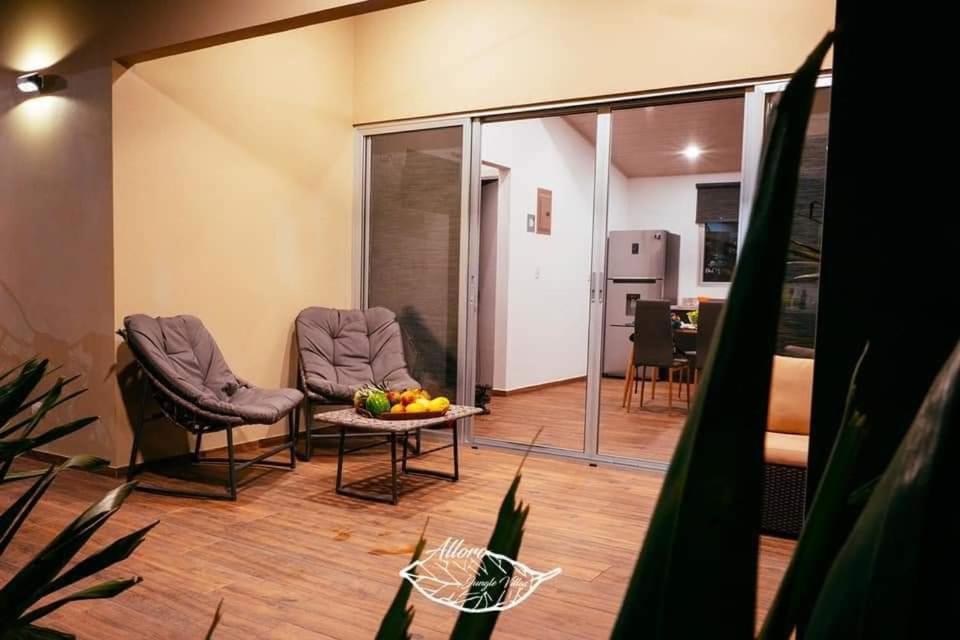 Hotel Alloro Jungle Villas - Image 1