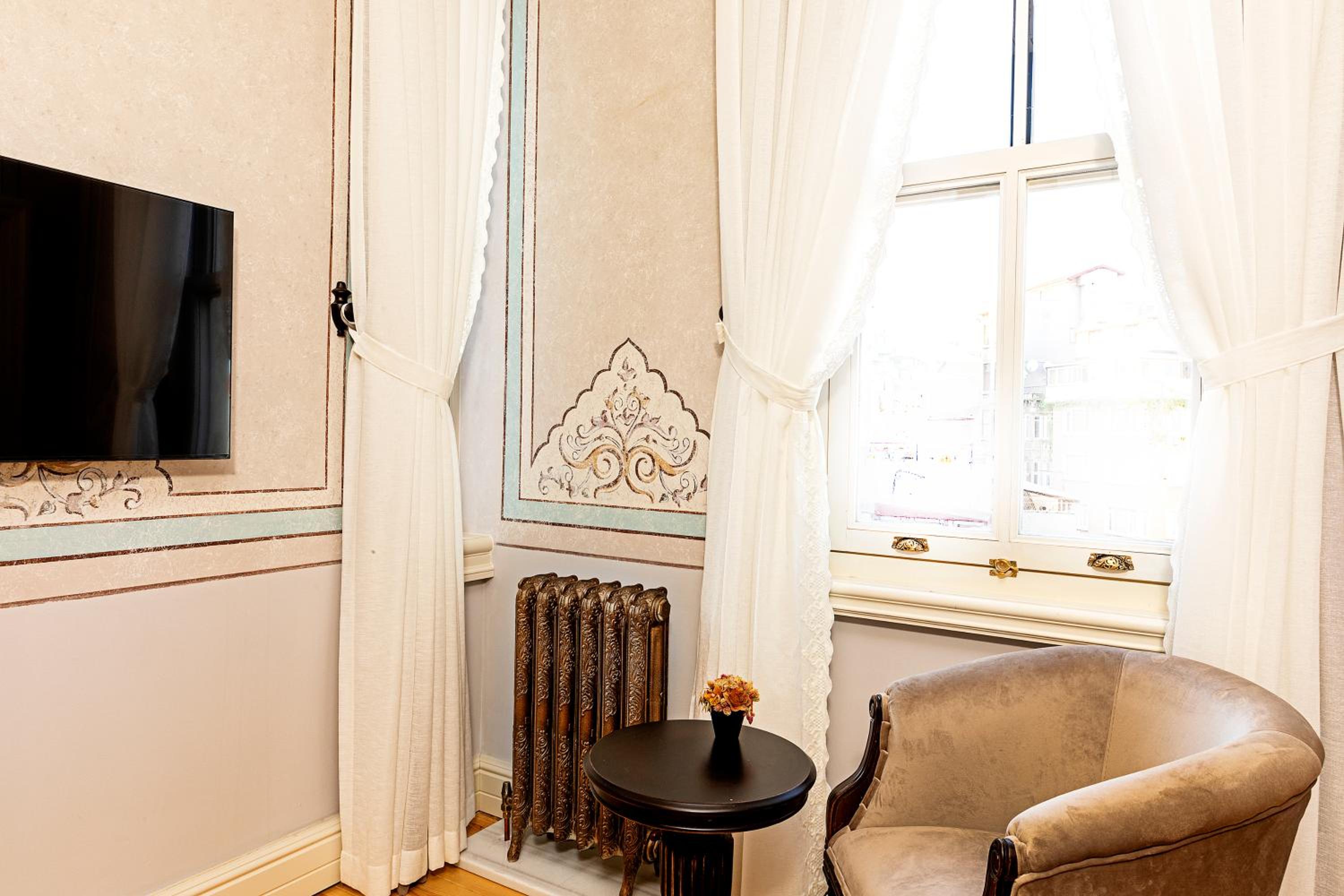 Meroddi Barnathan Hotel - Image 35