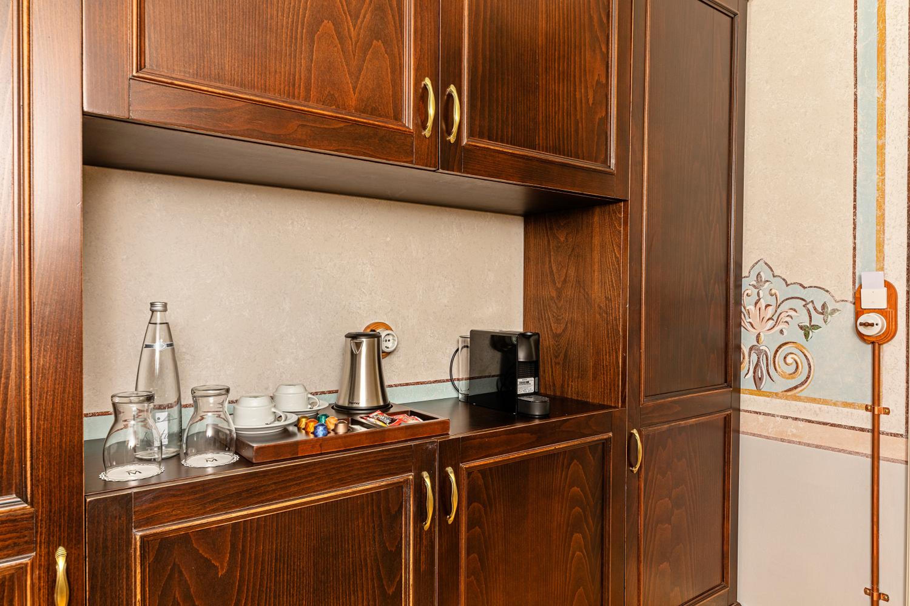 Meroddi Barnathan Hotel - Image 39