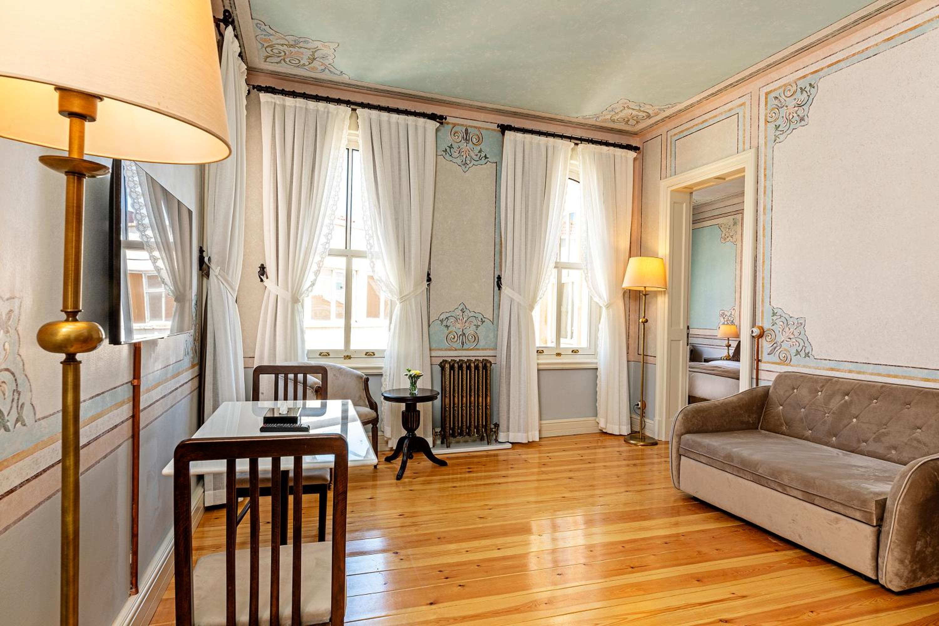 Meroddi Barnathan Hotel - Image 42