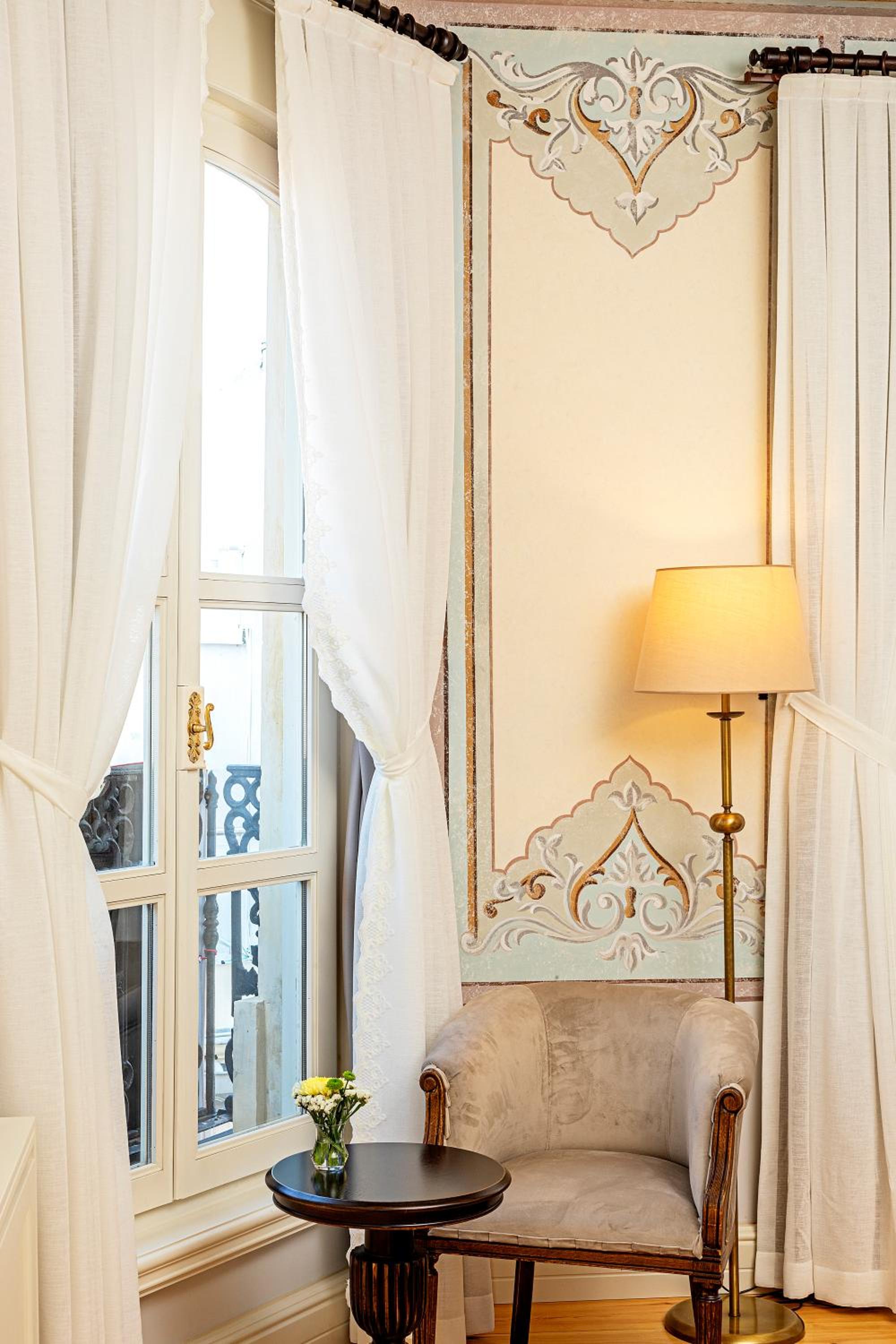 Meroddi Barnathan Hotel - Image 38