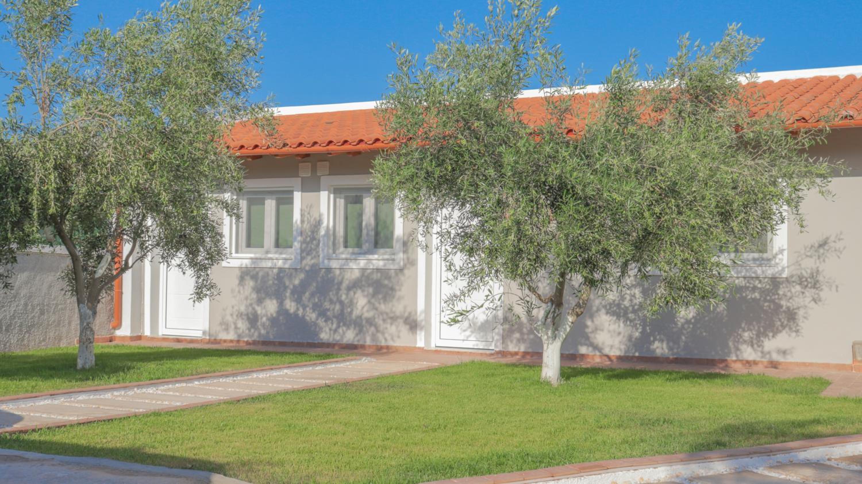 Spitakia-Cozy & Comfy Apartments 10minutes from the airport