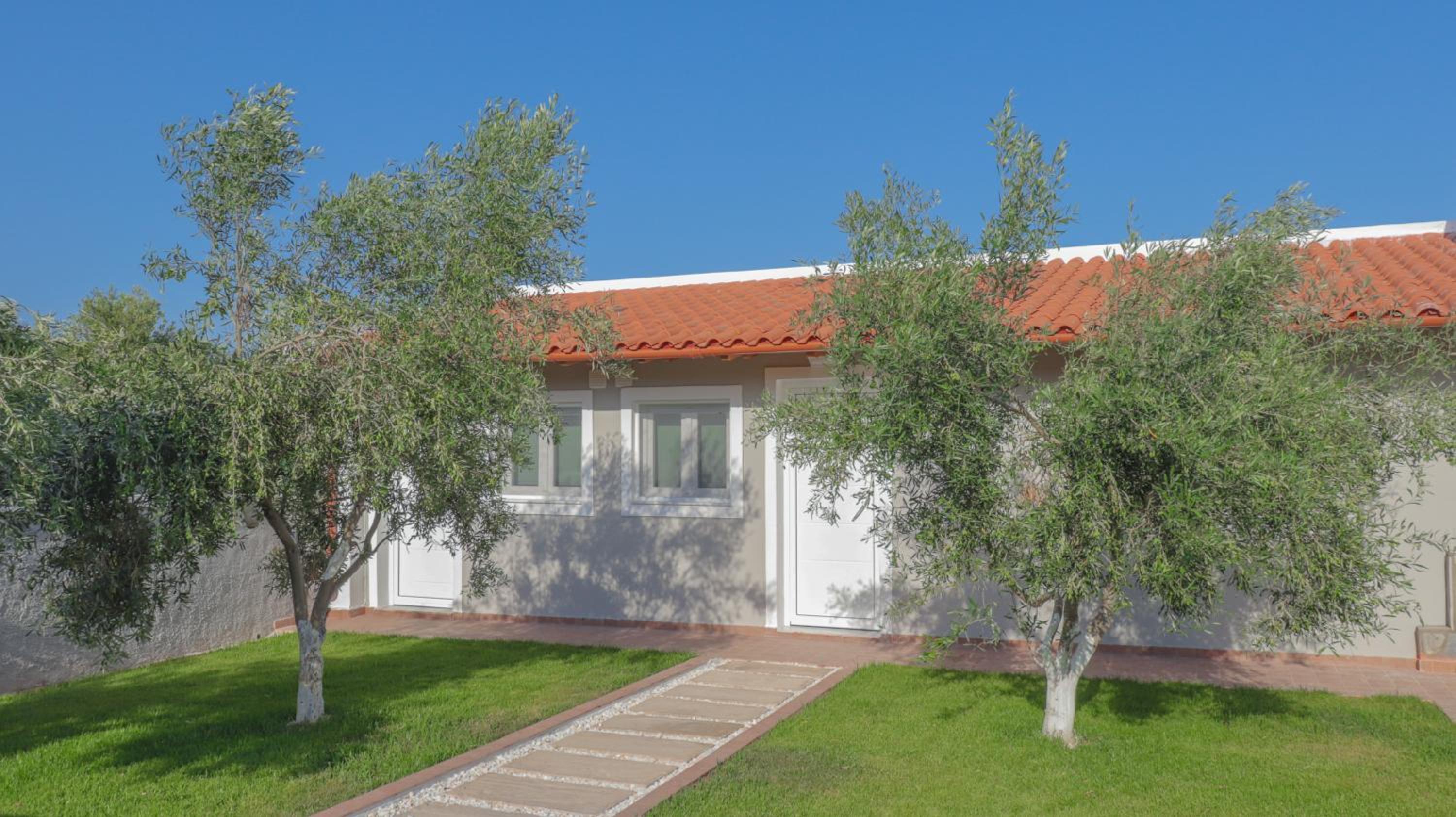 Spitakia-Cozy & Comfy Apartments 10minutes from the airport