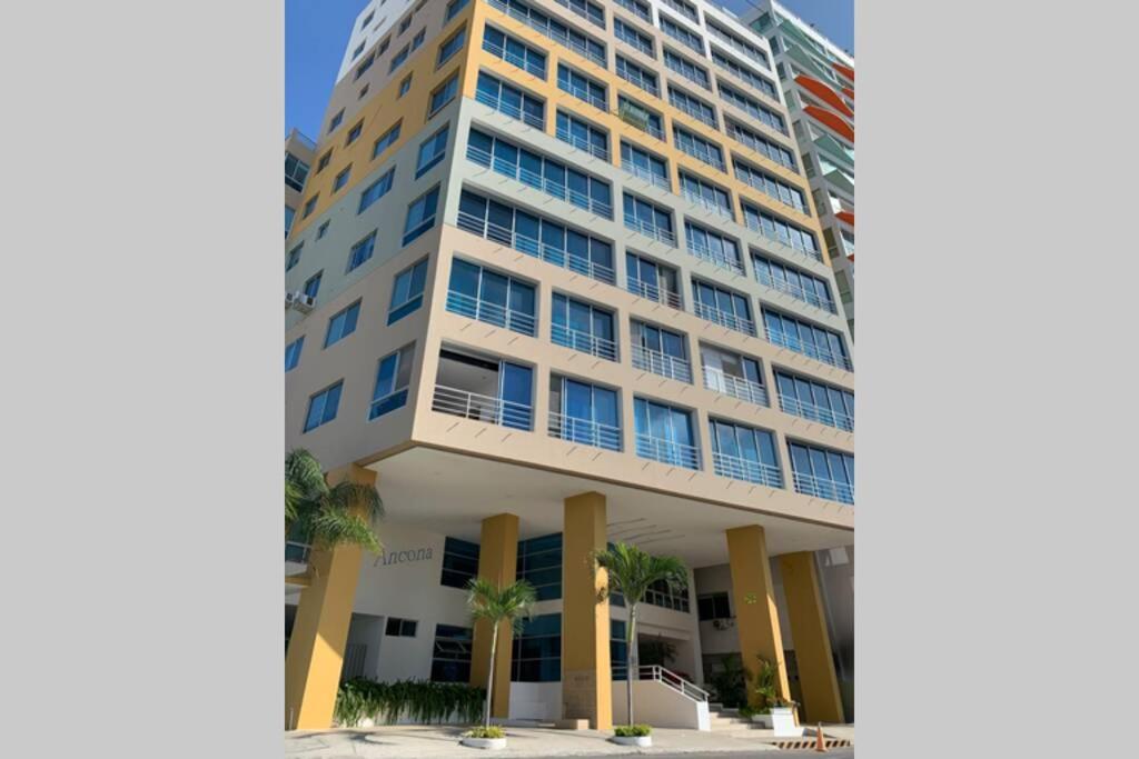 Hermoso Departamento Amueblado frente al mar view 4