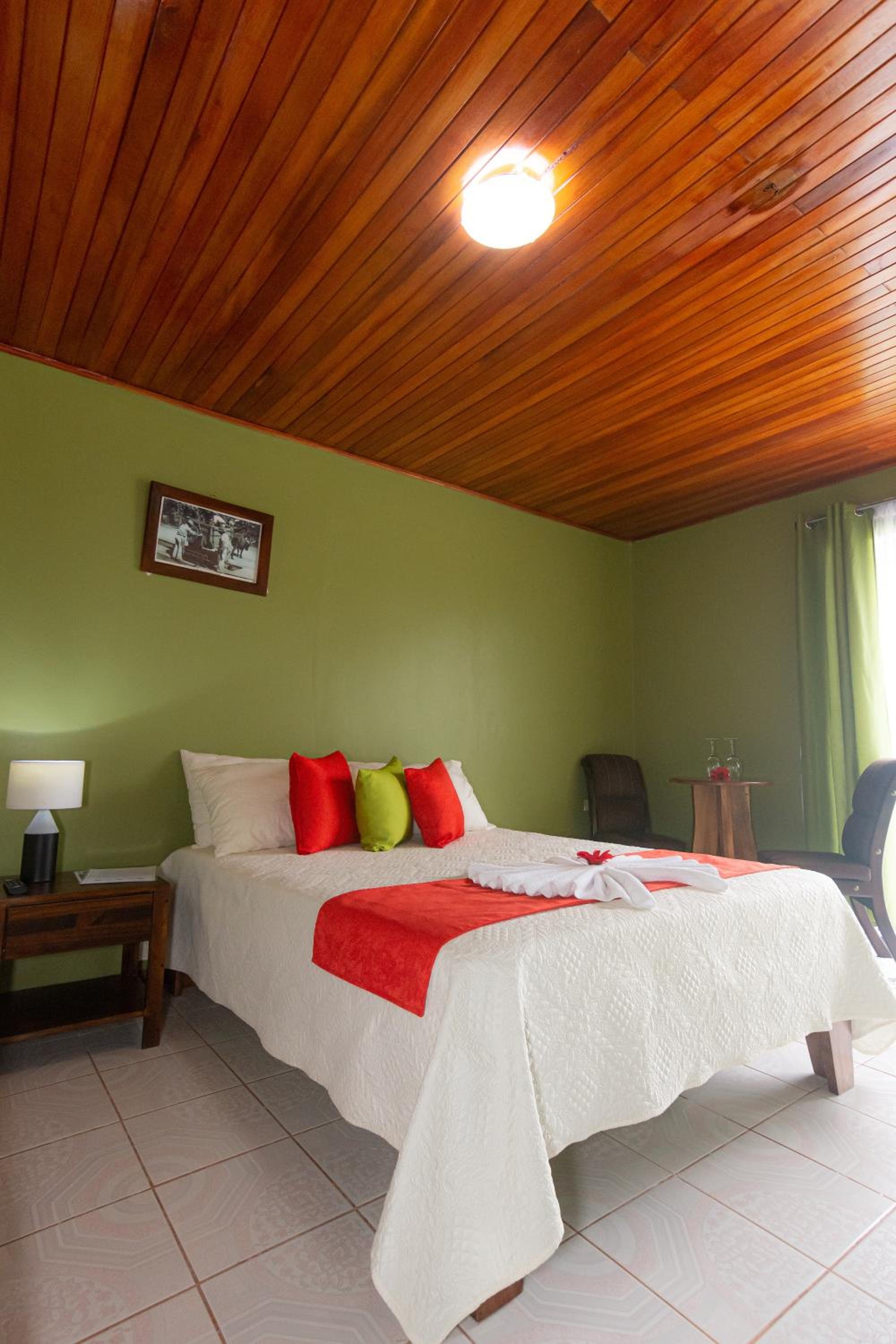 Nafre House B&B Monteverde