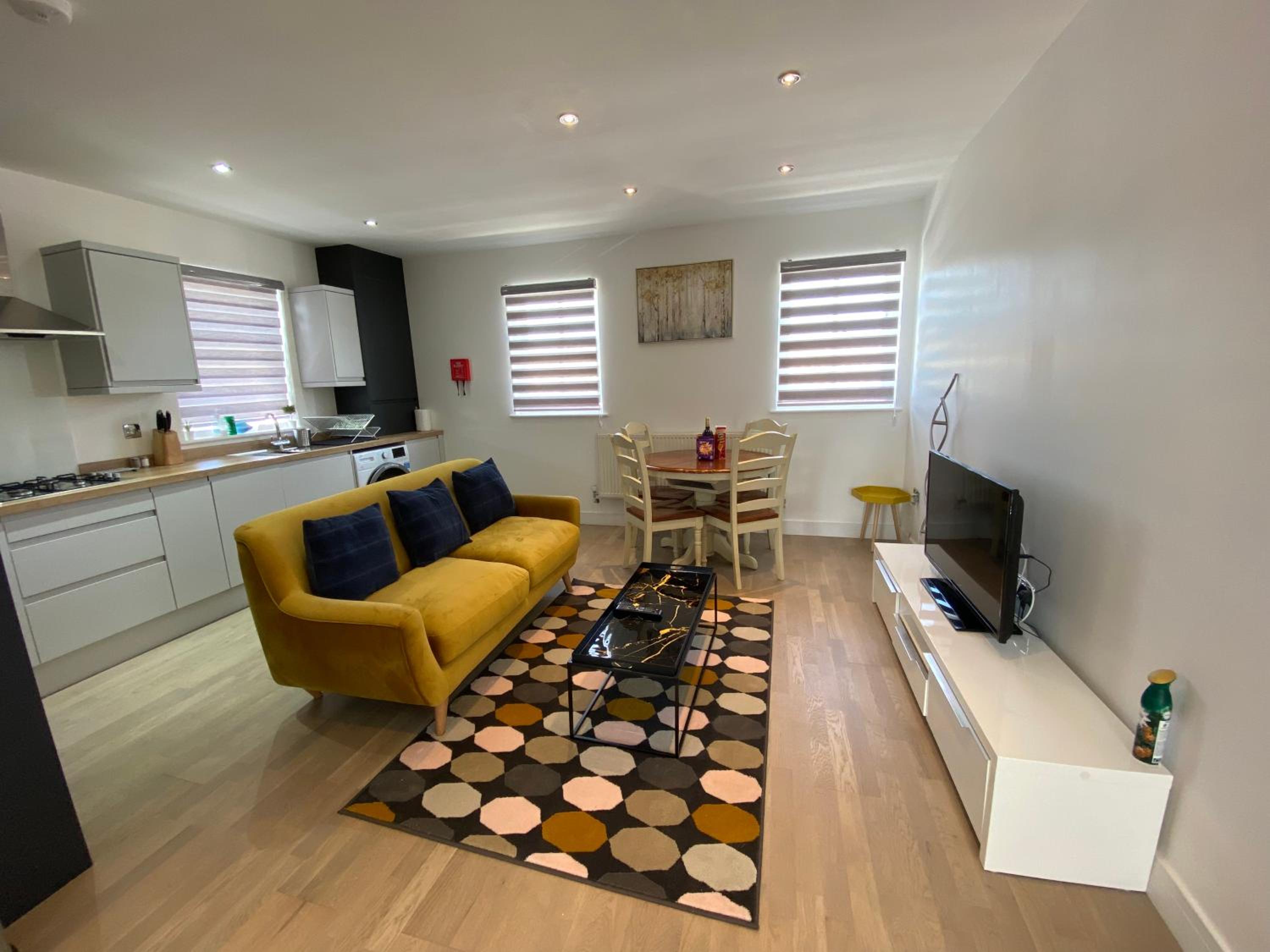 Apartment No 8 - Stay in style in the heart of the Cathedral City. view 5