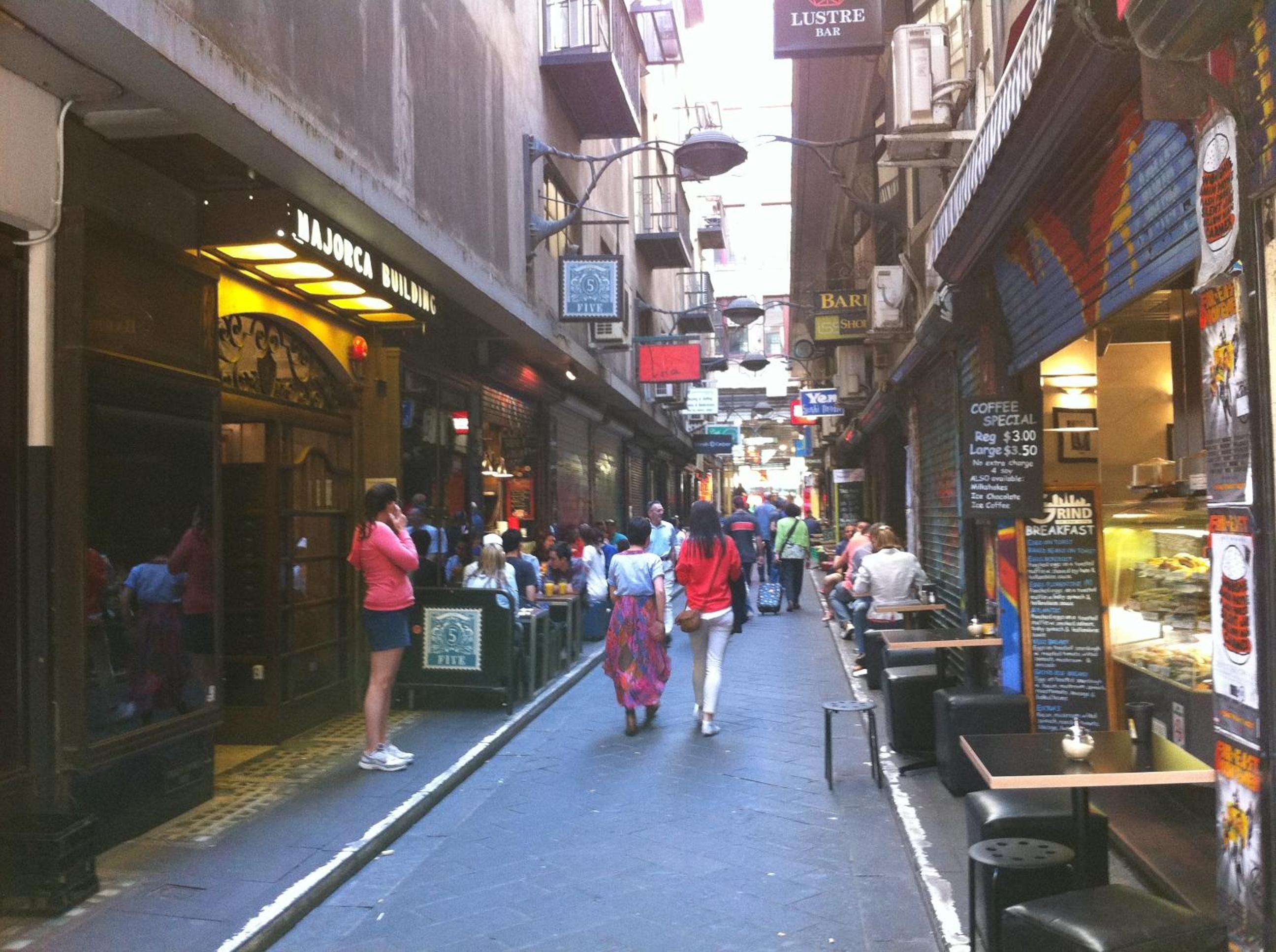 Flinders Lane Superior Studio Apartment