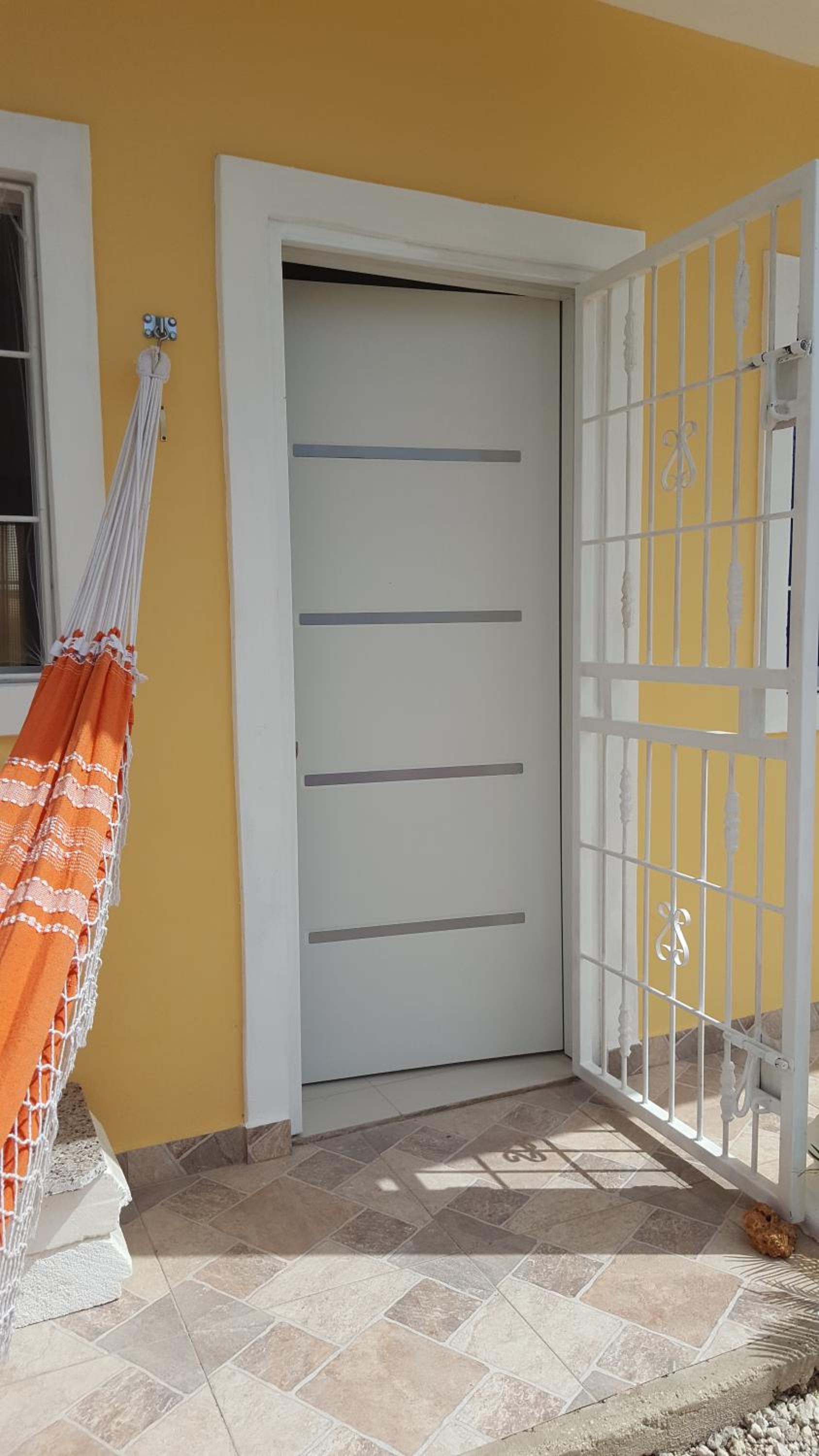 AVE FENIX Apartments