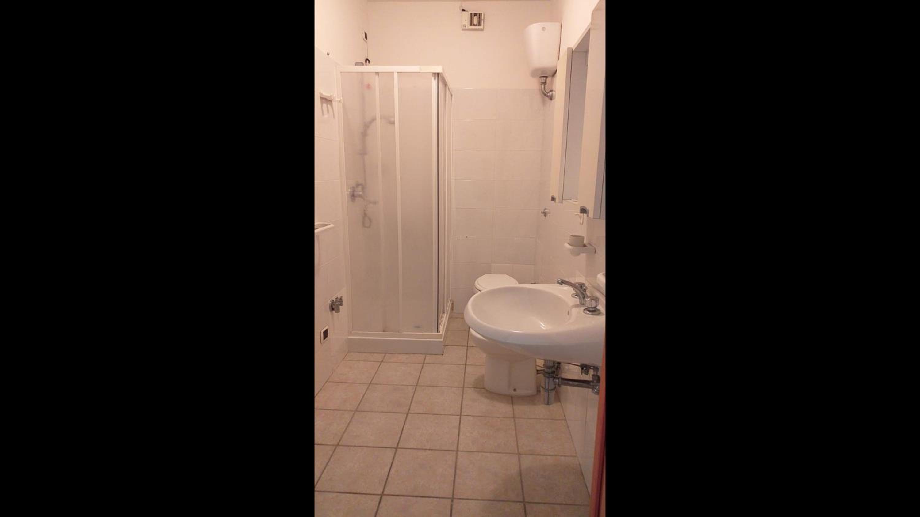 Quadruple room in Pineto - Just a few meters from the sea view 4