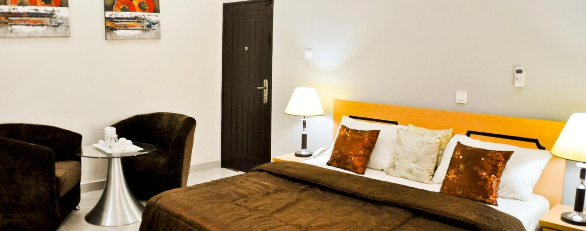 Auris Court - Guest Room view 3