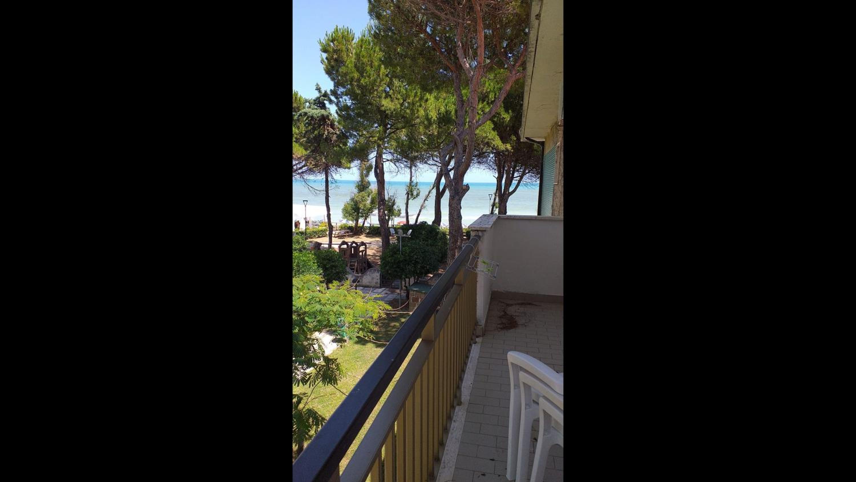 Quadruple room for a totally relaxing holiday view 4