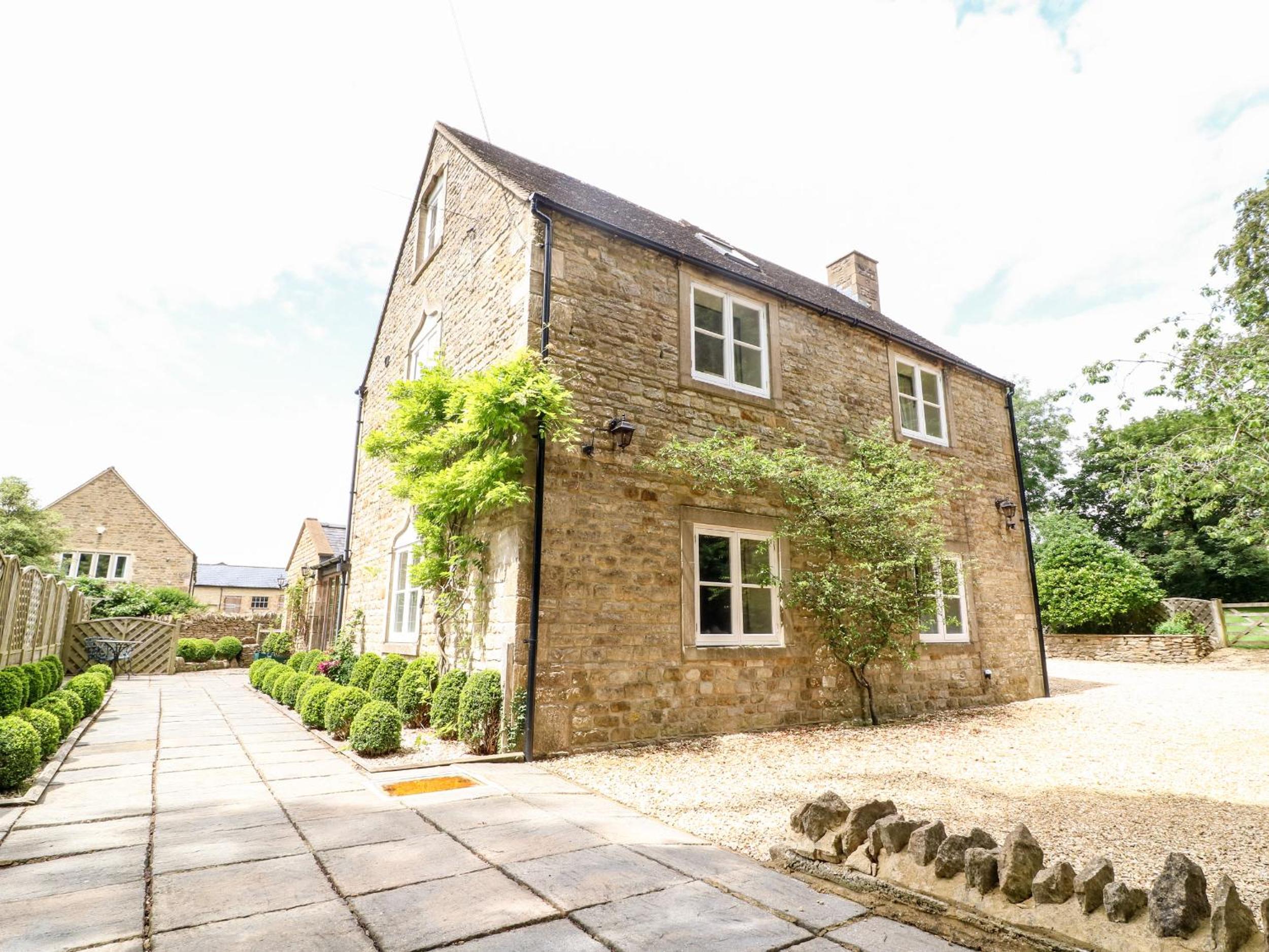 South Hill Farmhouse view 3