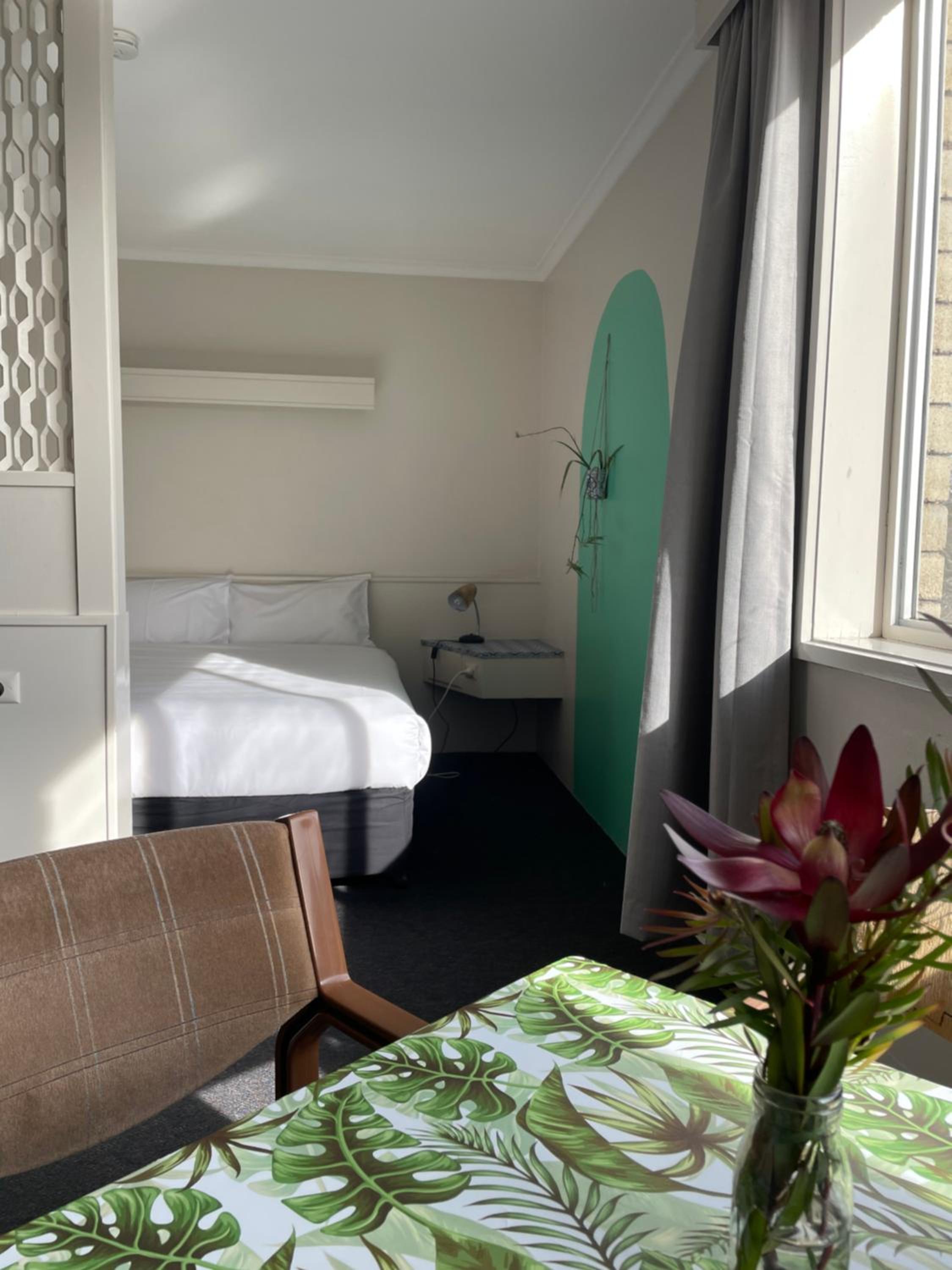 Parklane Motel