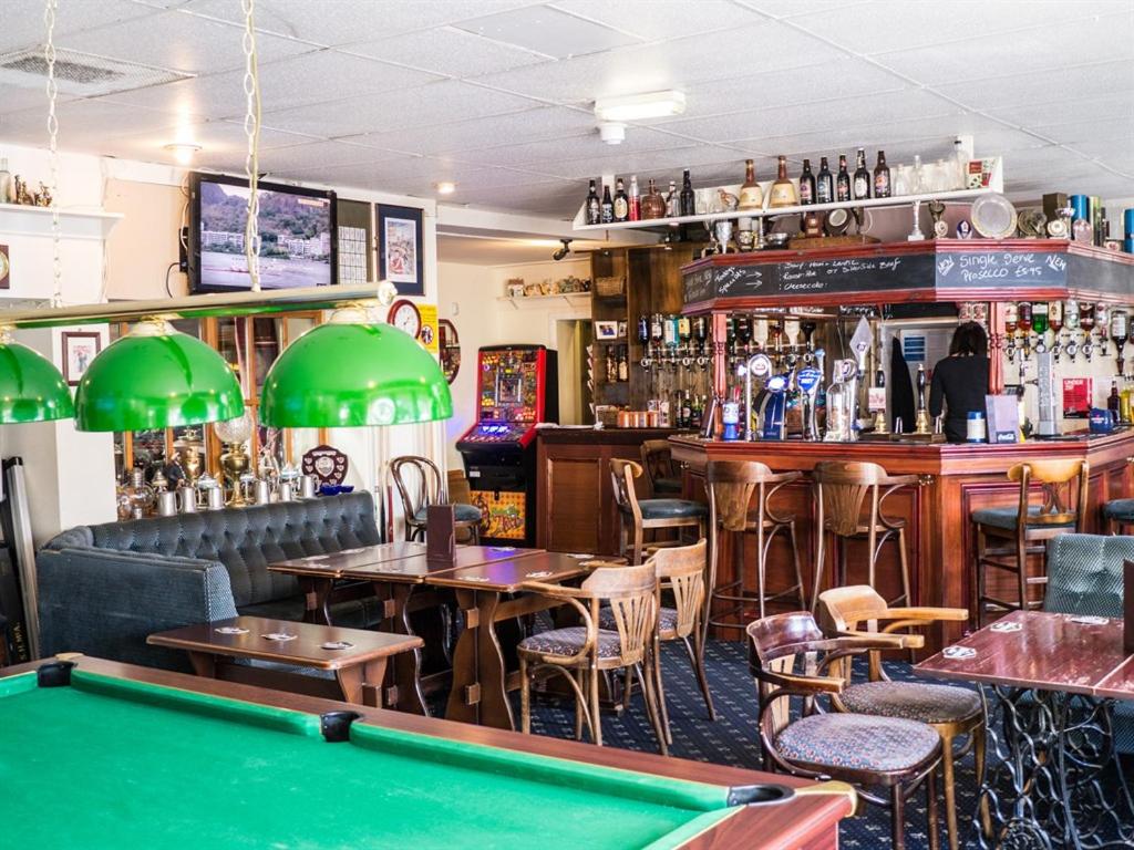 The Golf Tavern