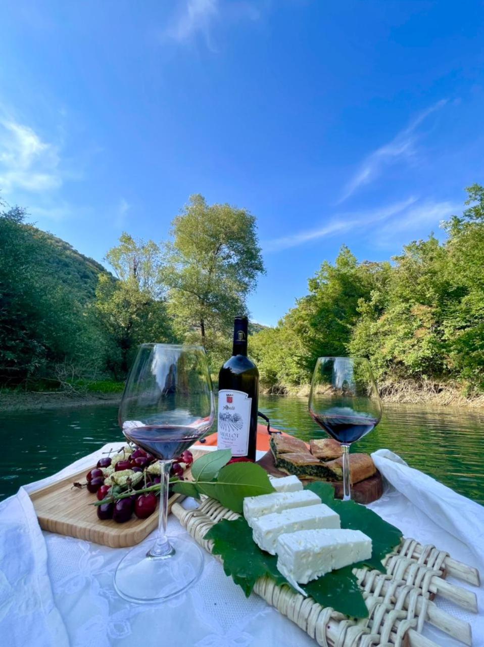Alpeta Agrotourism & Winery - Roshnik , Berat