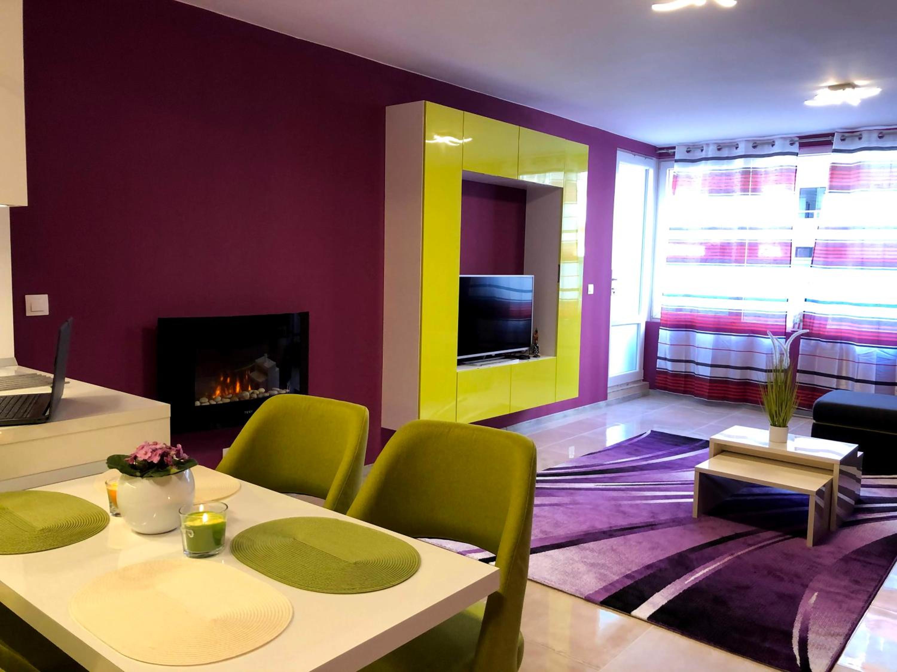 Ultraviolet relax apart