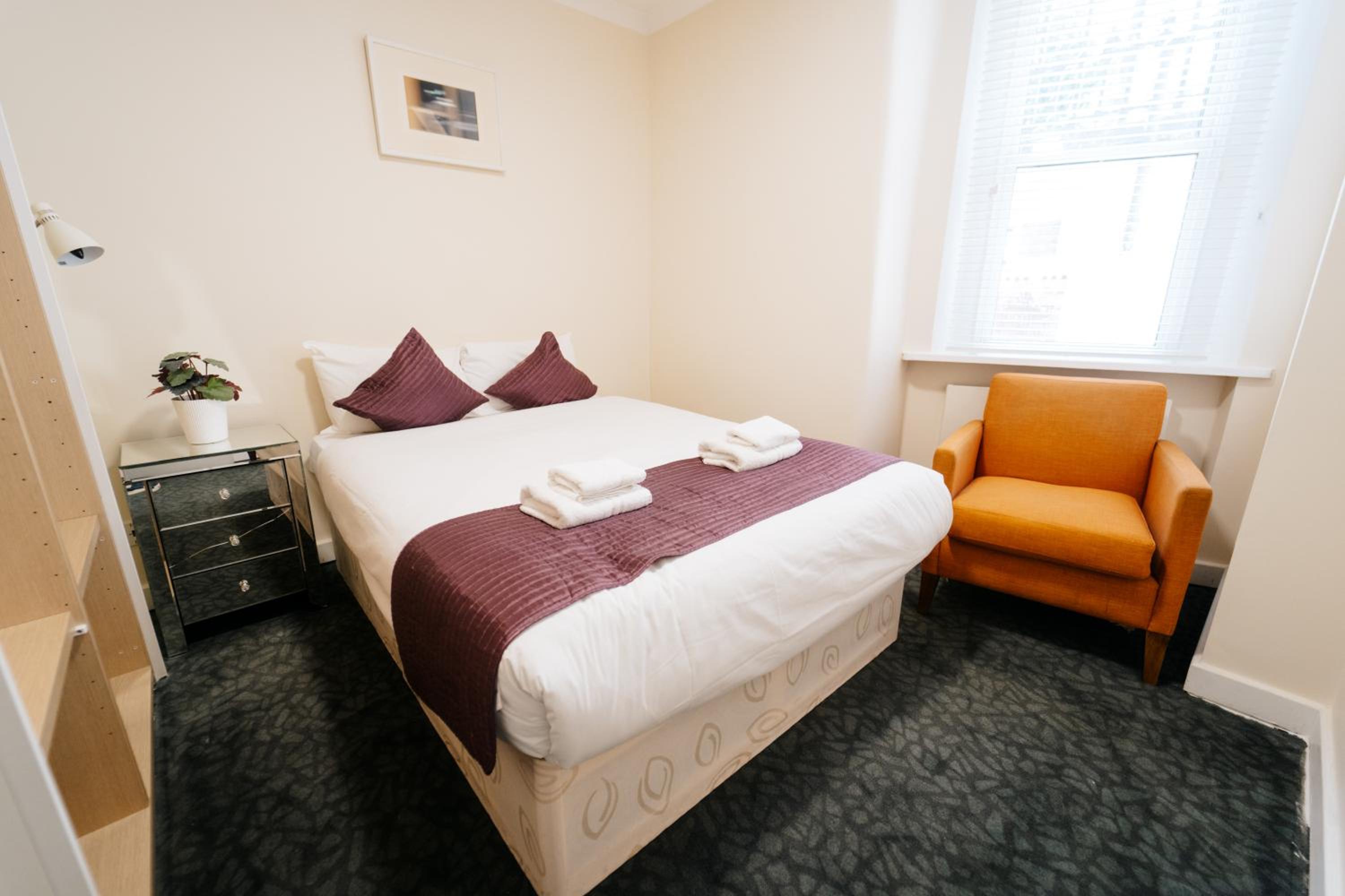 Blue Star Apartments