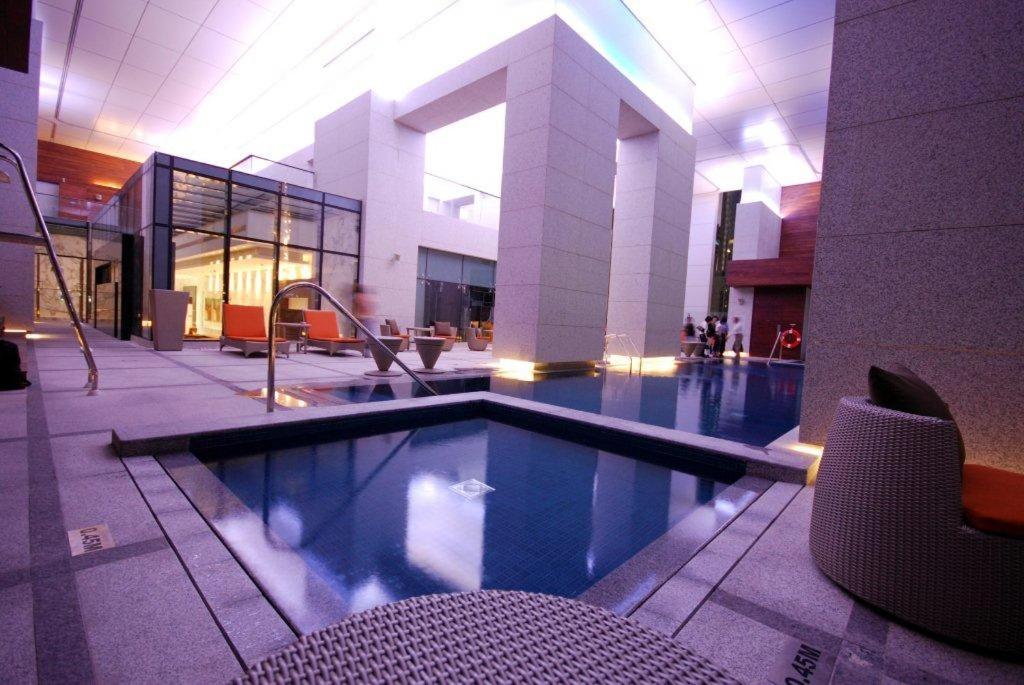 Royal Club By RVHR, Bonnington Residential Tower - JLT