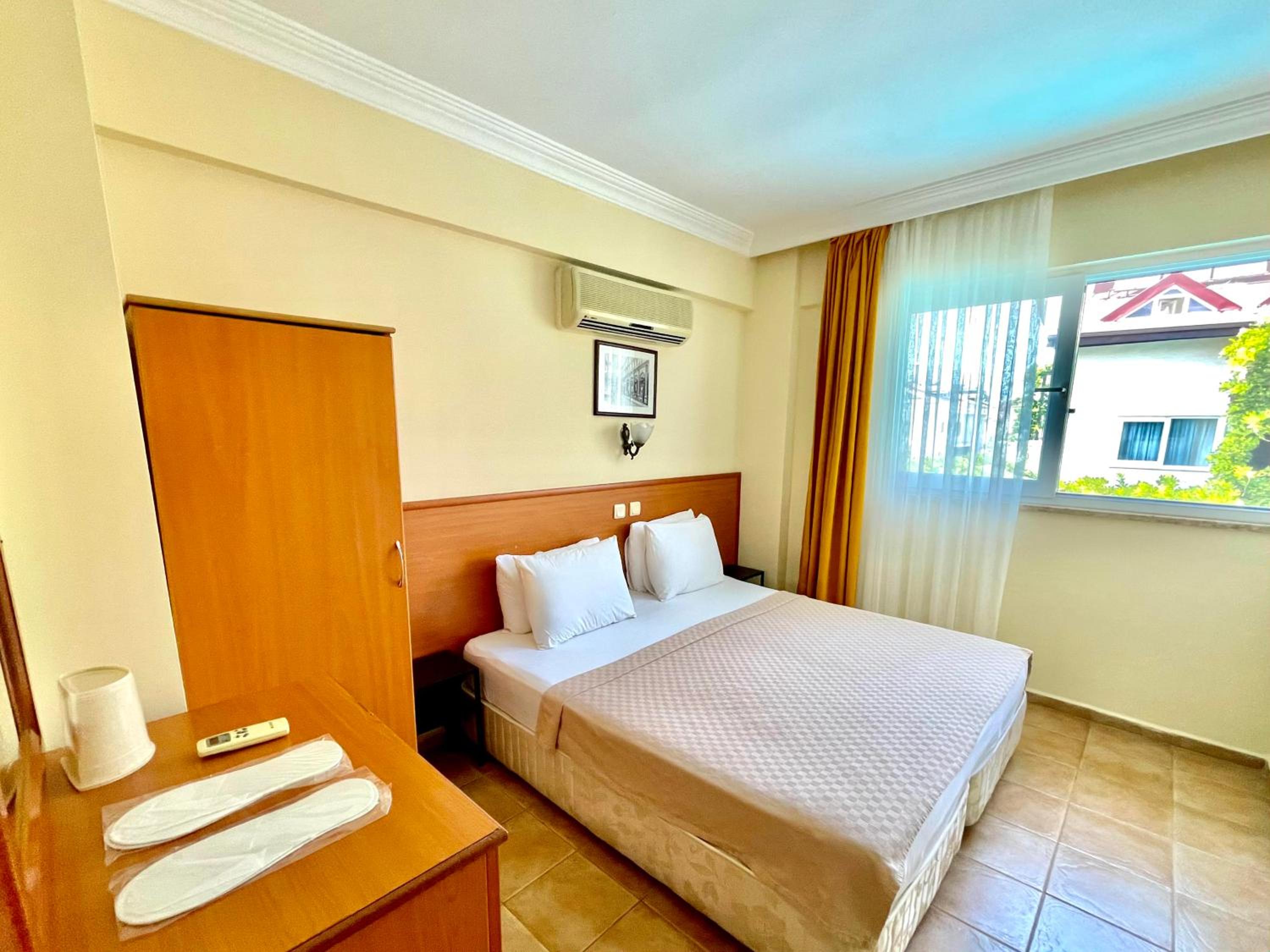 Ten Apart Hotel - Image 19