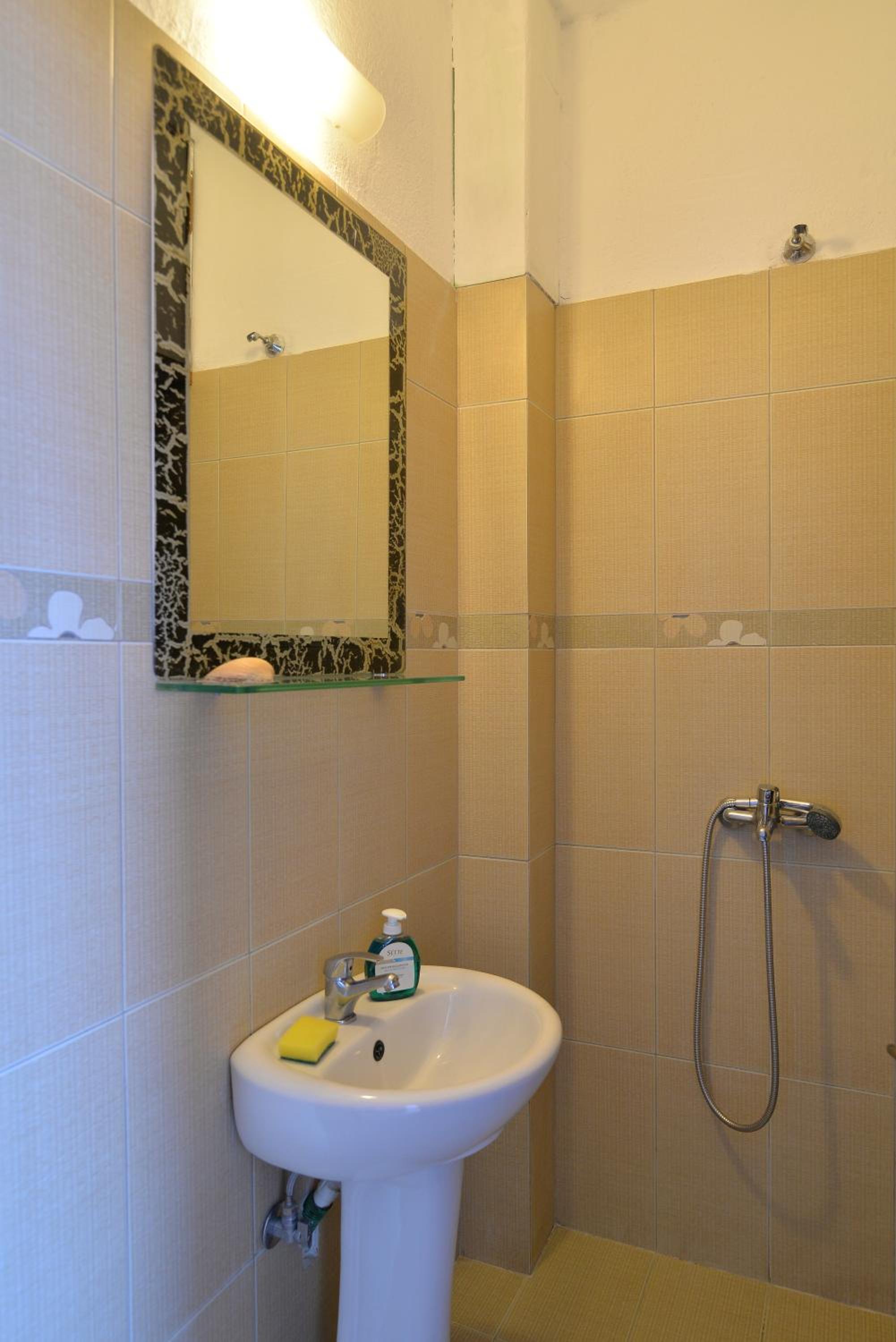 Photo 37
