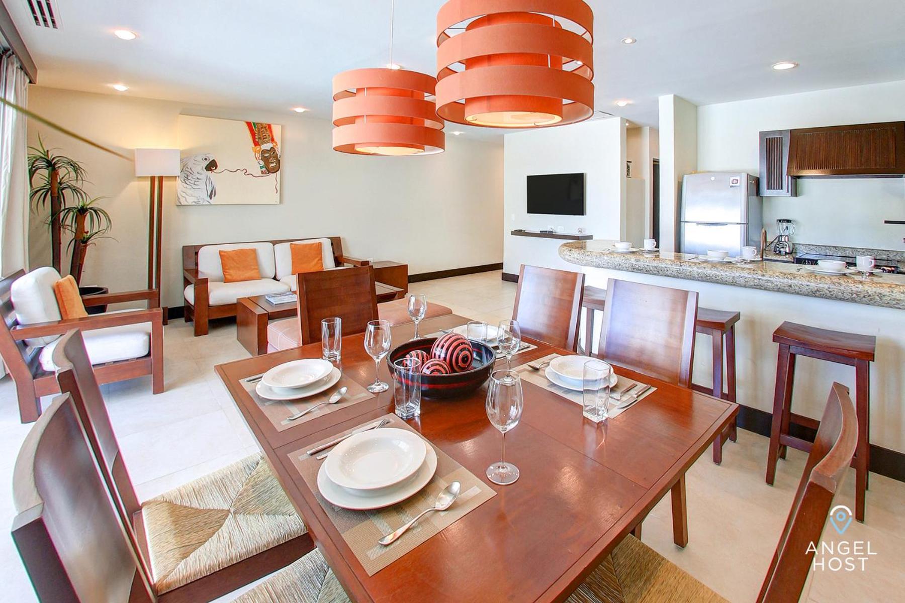 Fabulous Playa Getaway at 38th and Beach plus 2 Pools Onsite view 5