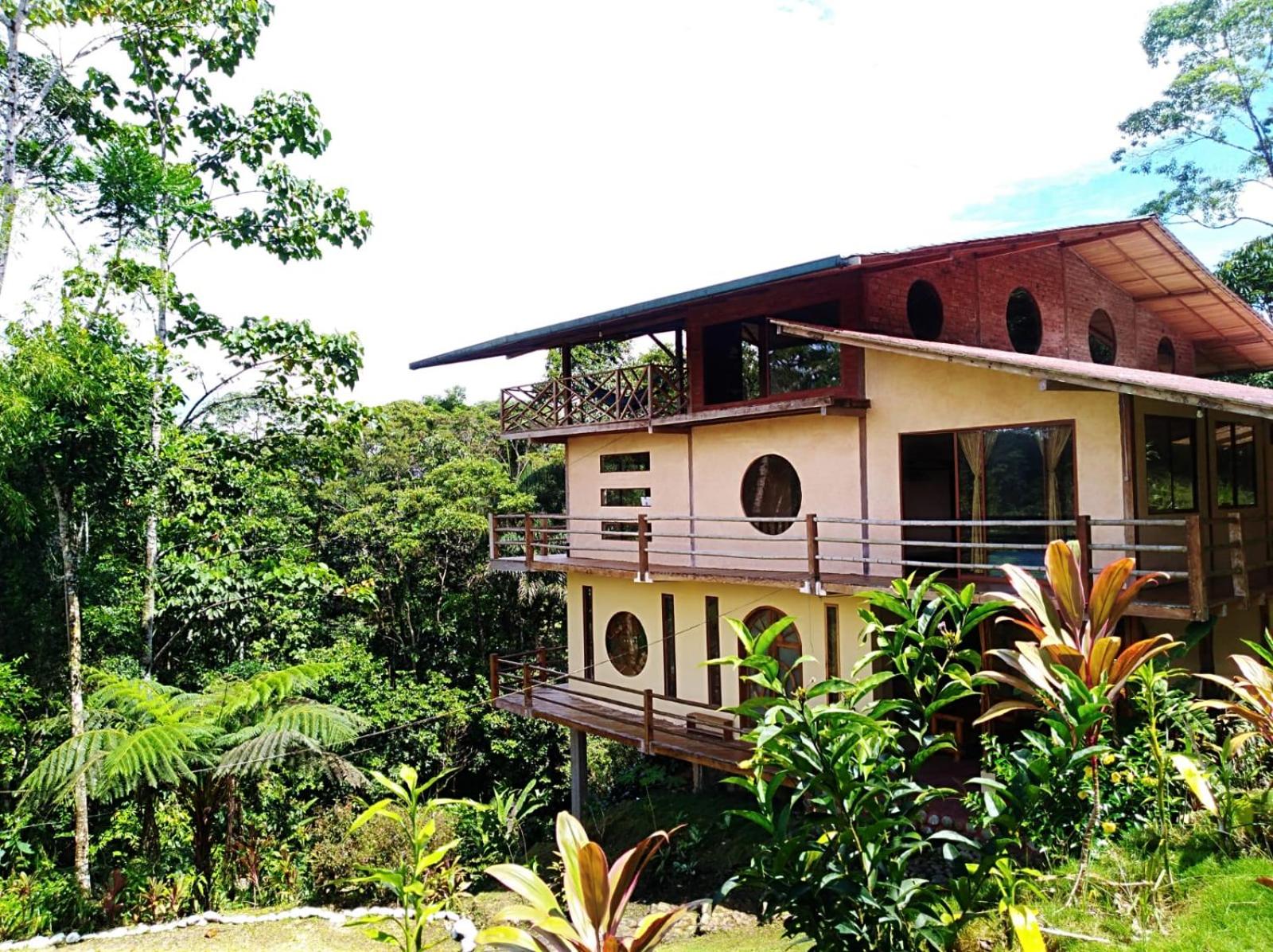 Wisdom Forest Lodge