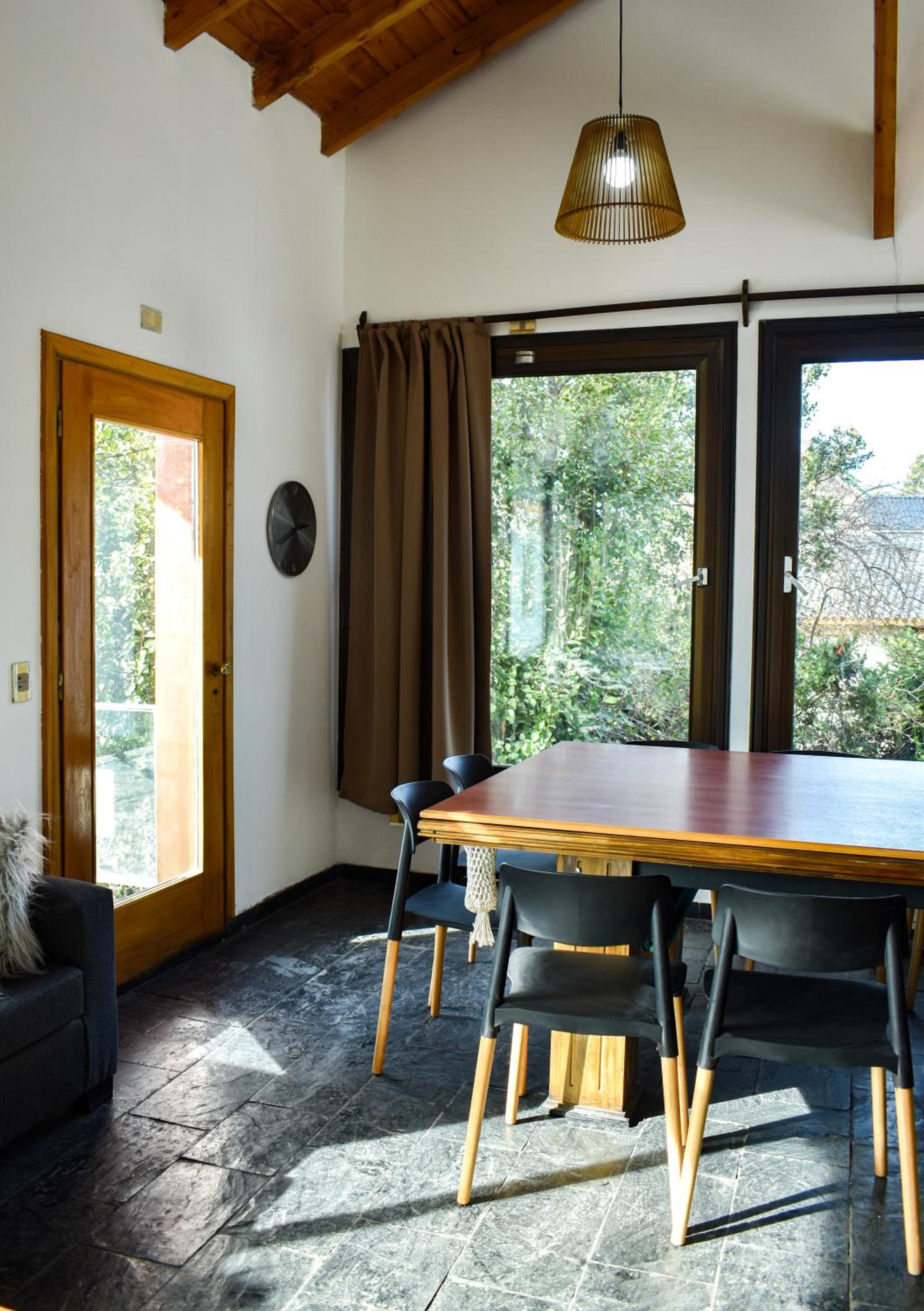 Casa Cerro Dorado vista al lago
