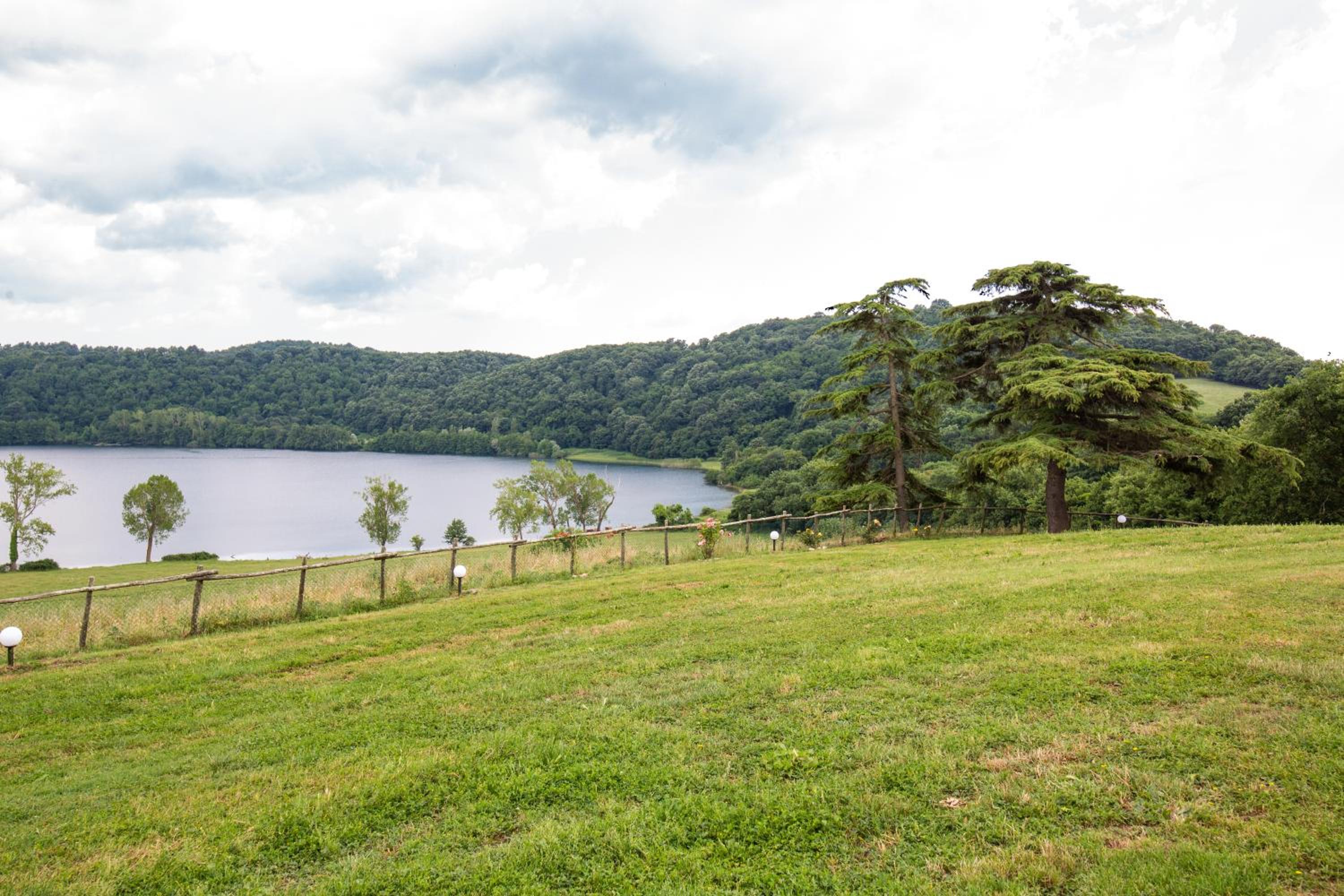 Agriturismo Lago di Mezzano