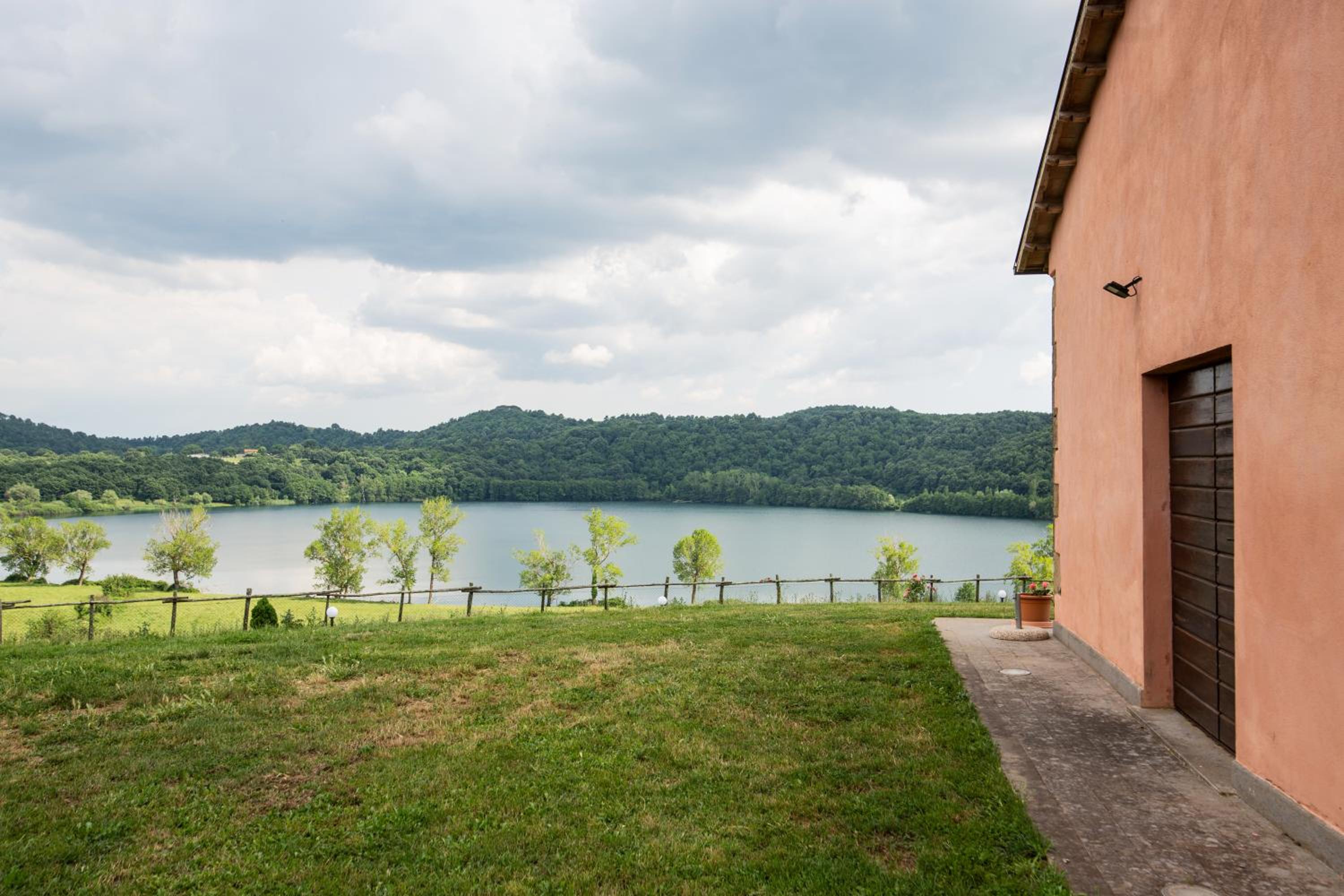 Agriturismo Lago di Mezzano