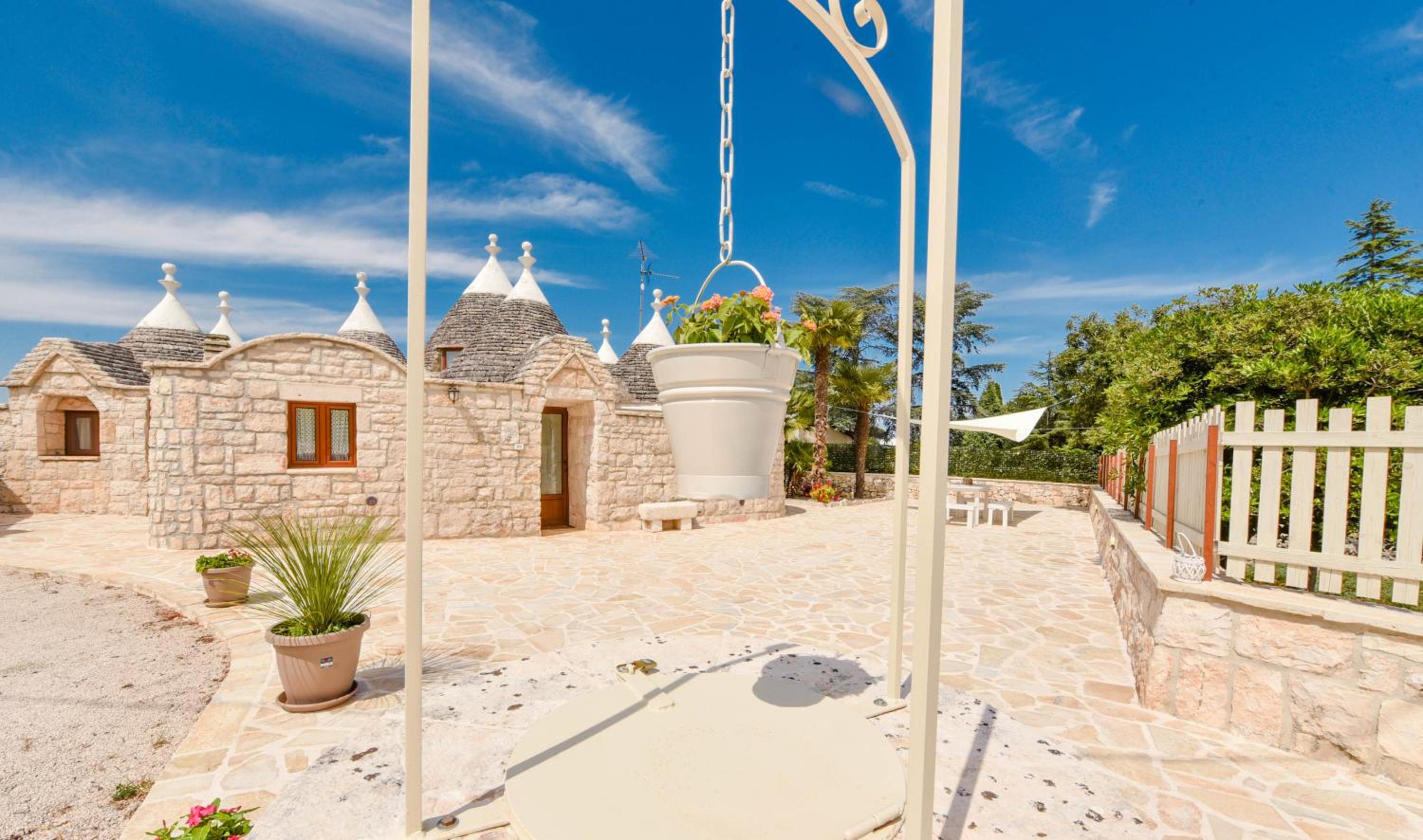 Trulli Colebè with Private pool view 3