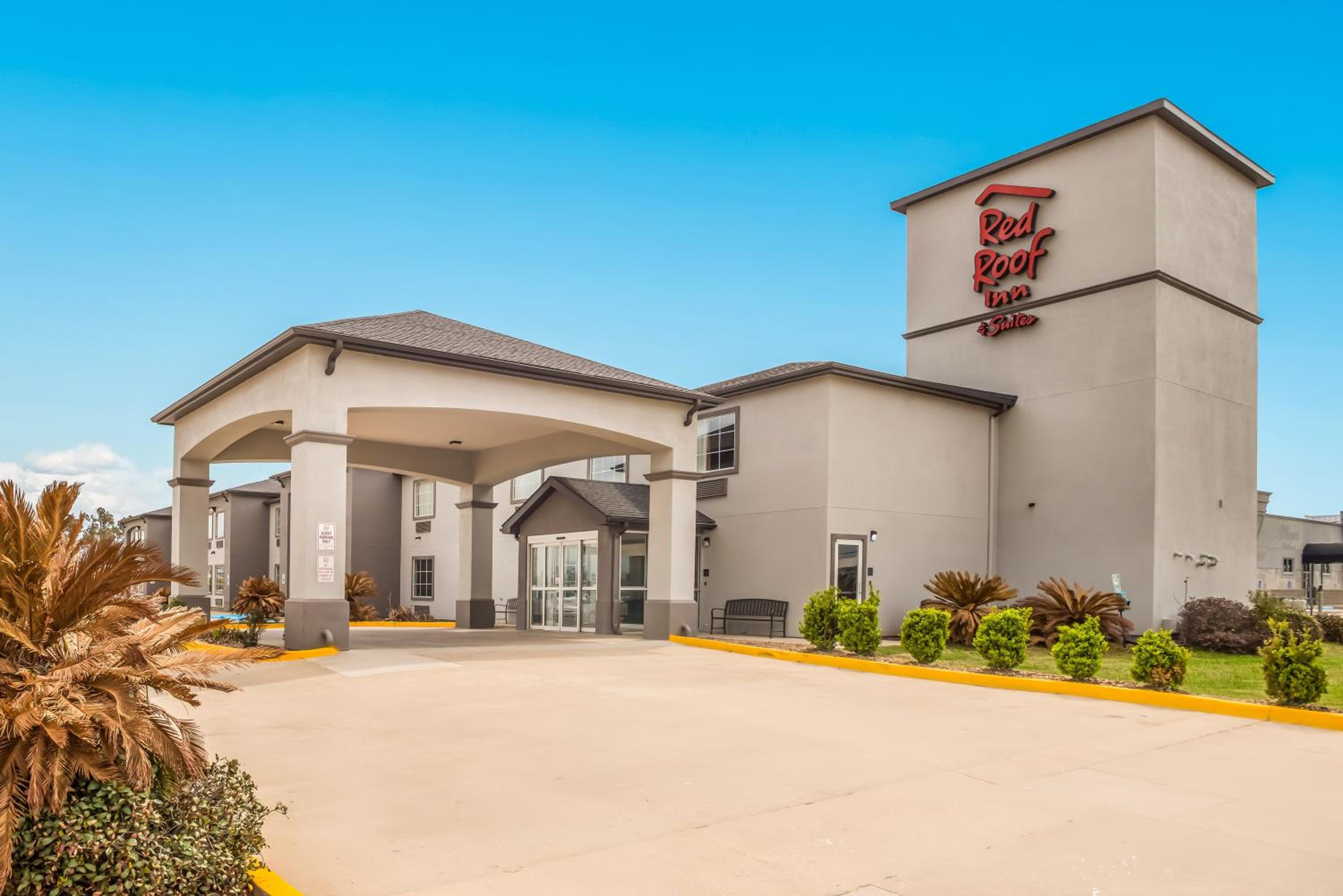 Lake Charles Vacations - Red Roof Inn  Suites Lake Charles - Property Image 7