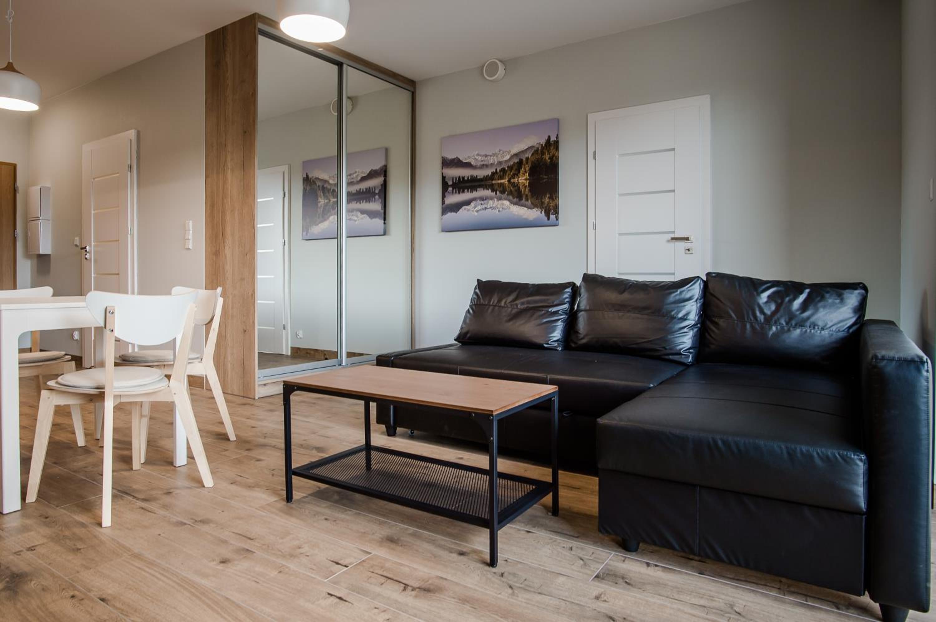 Shipyard Gdańsk Apartment - free private parking view 5