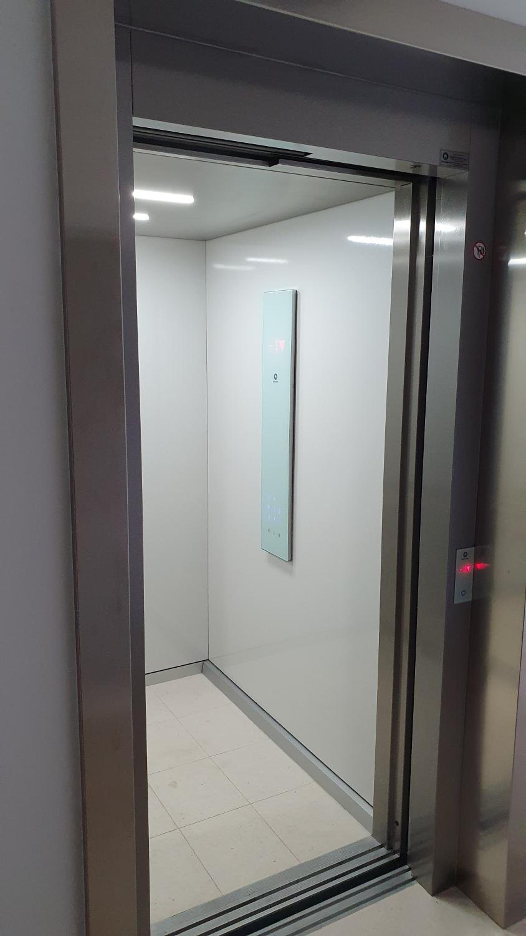 Luxury Apartment 4Seasons with Garage view 4