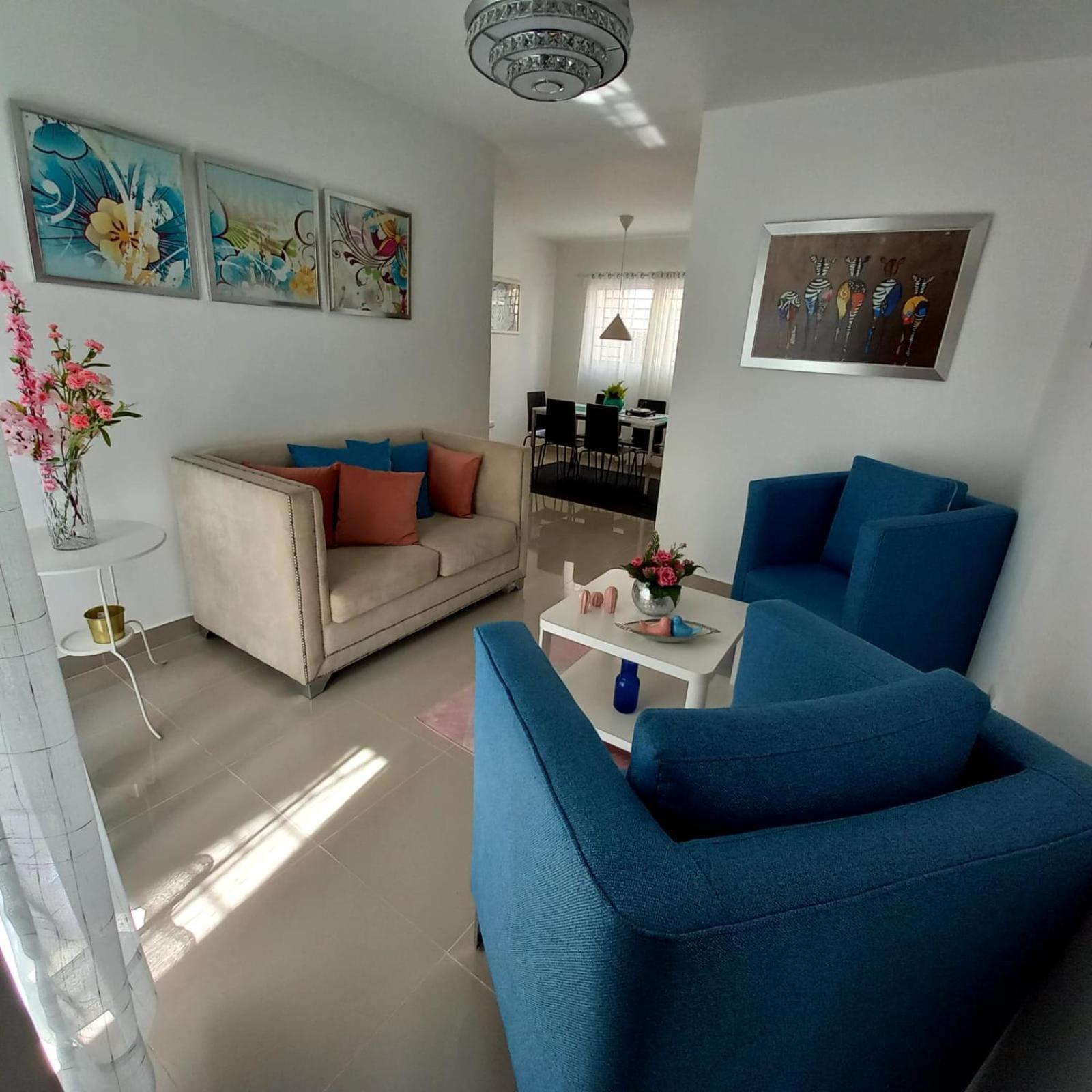 Confortable apartamento de 3 tres habitaciones, con hermosa vista de area verde, ademas de piscinas y juegos infantiles en area recreativa view 4