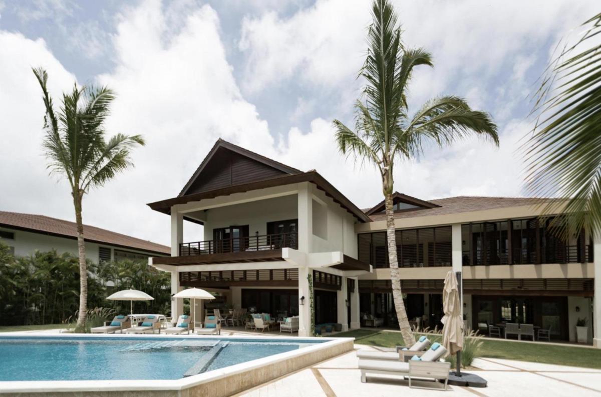 Ocean view villa with golf front at exclusive beach resort view 2