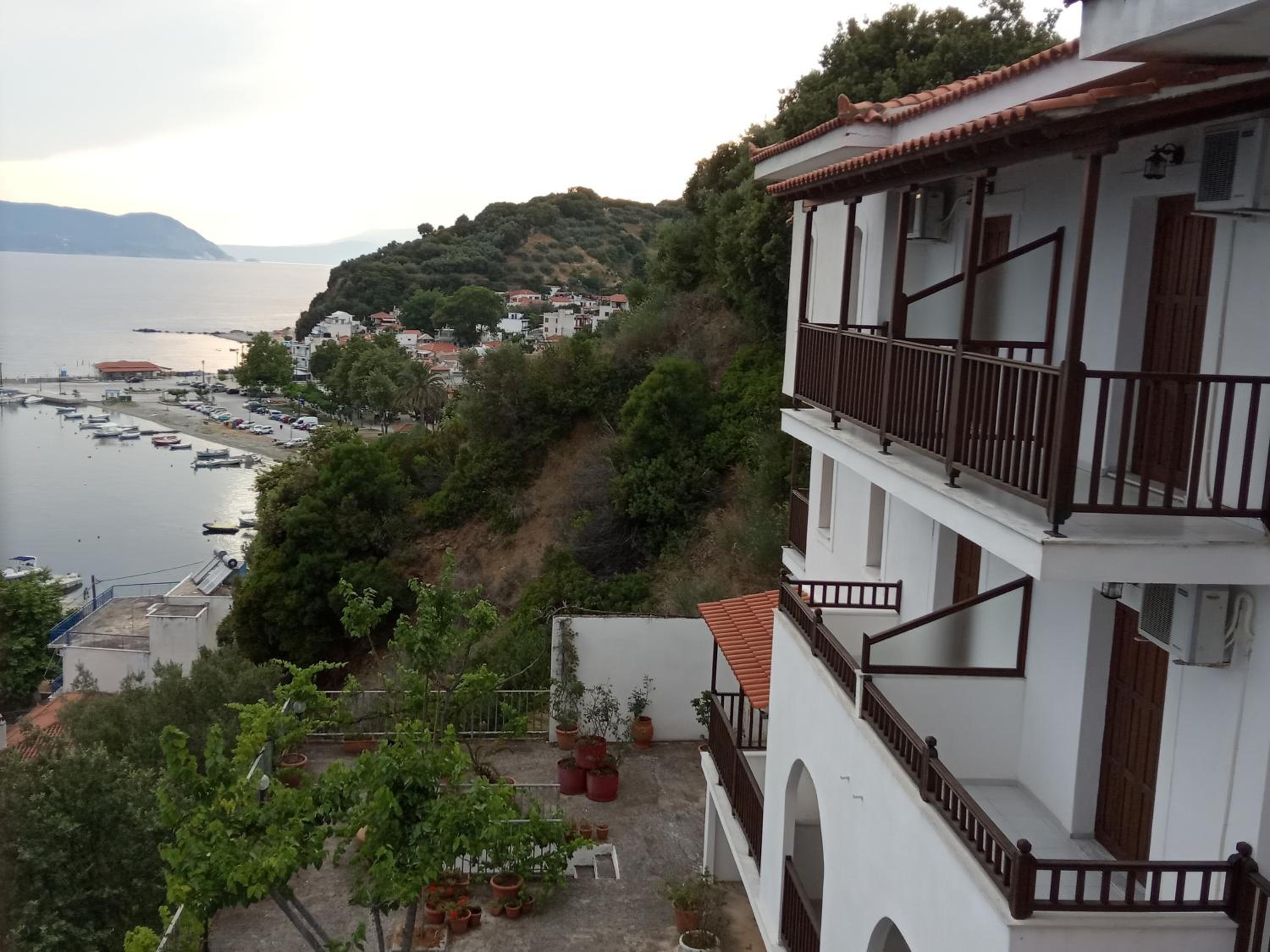 balcony