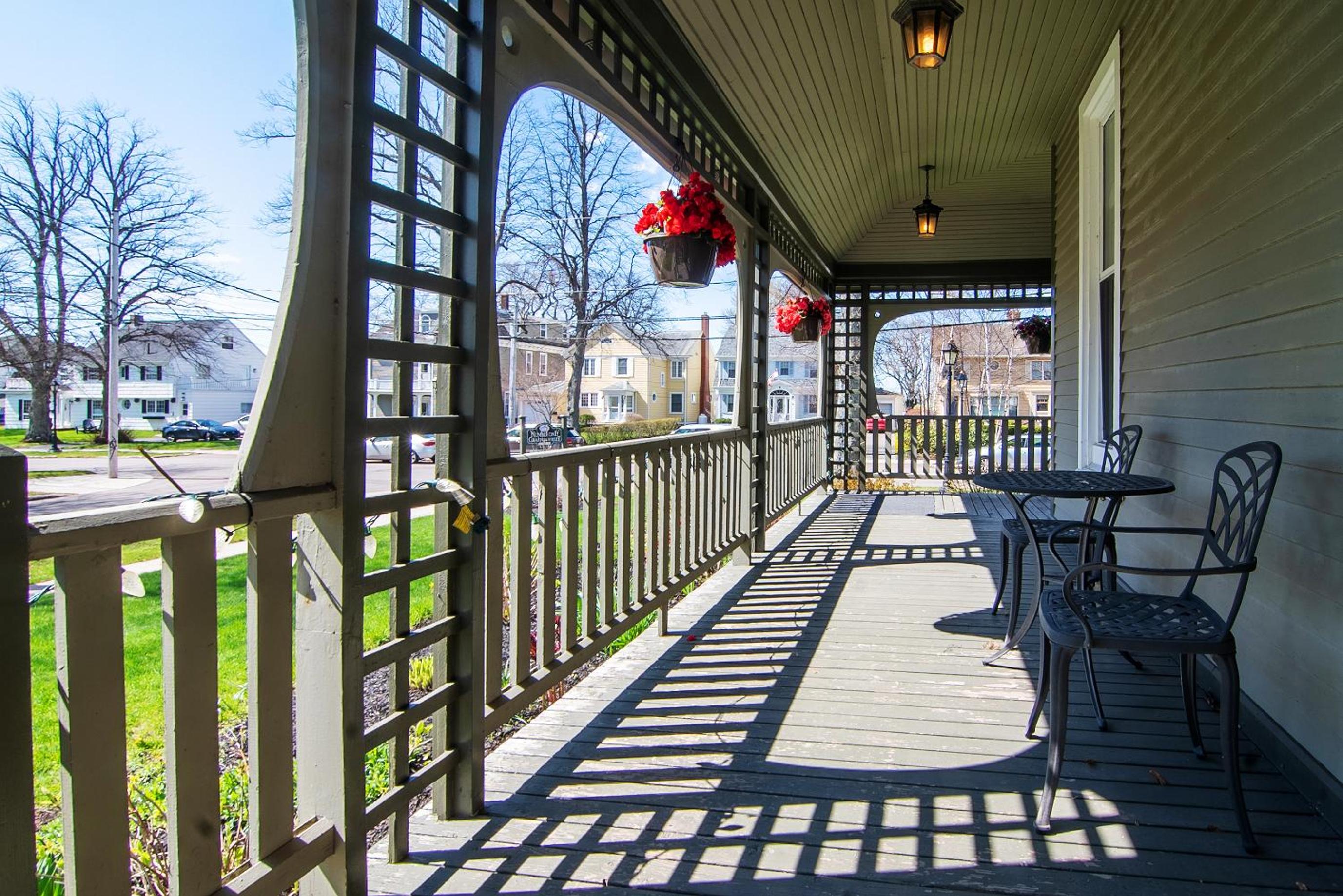 Charlottetown Vacations - No 1 Grafton Inn - Property Image 2
